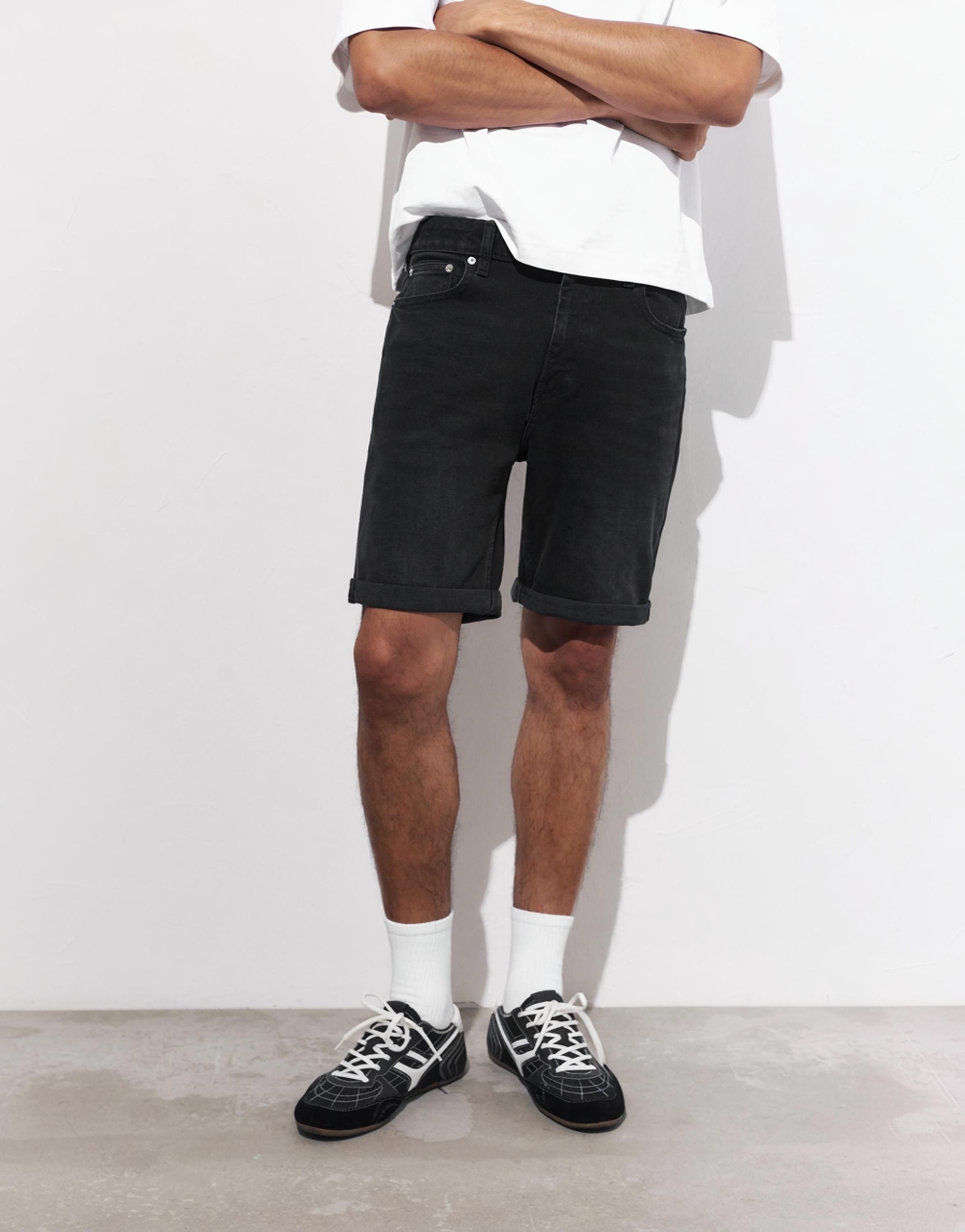 Basic slim-fit denim Bermuda shorts — Faded black