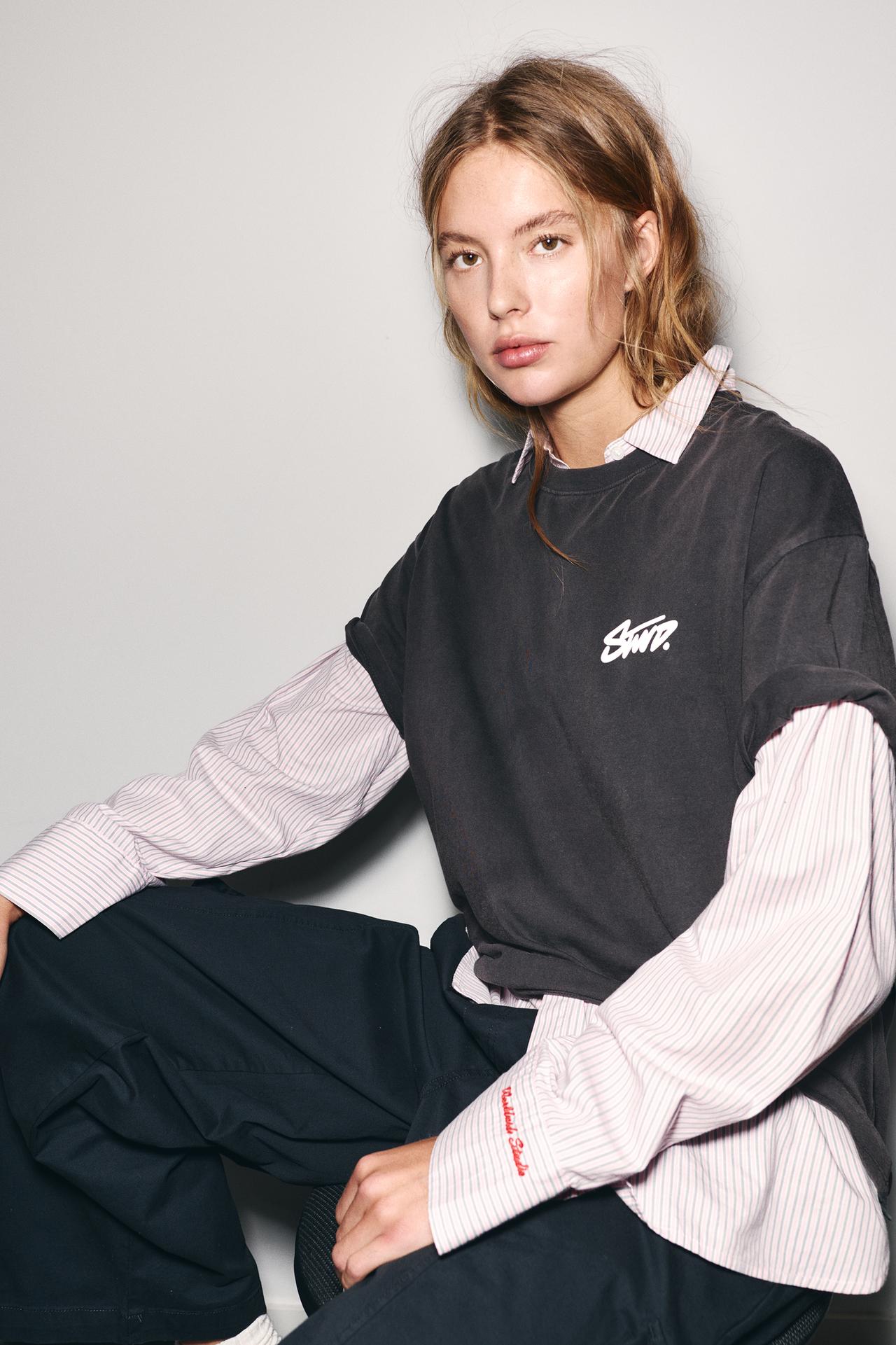 STWD number graphic T-shirt — Faded black