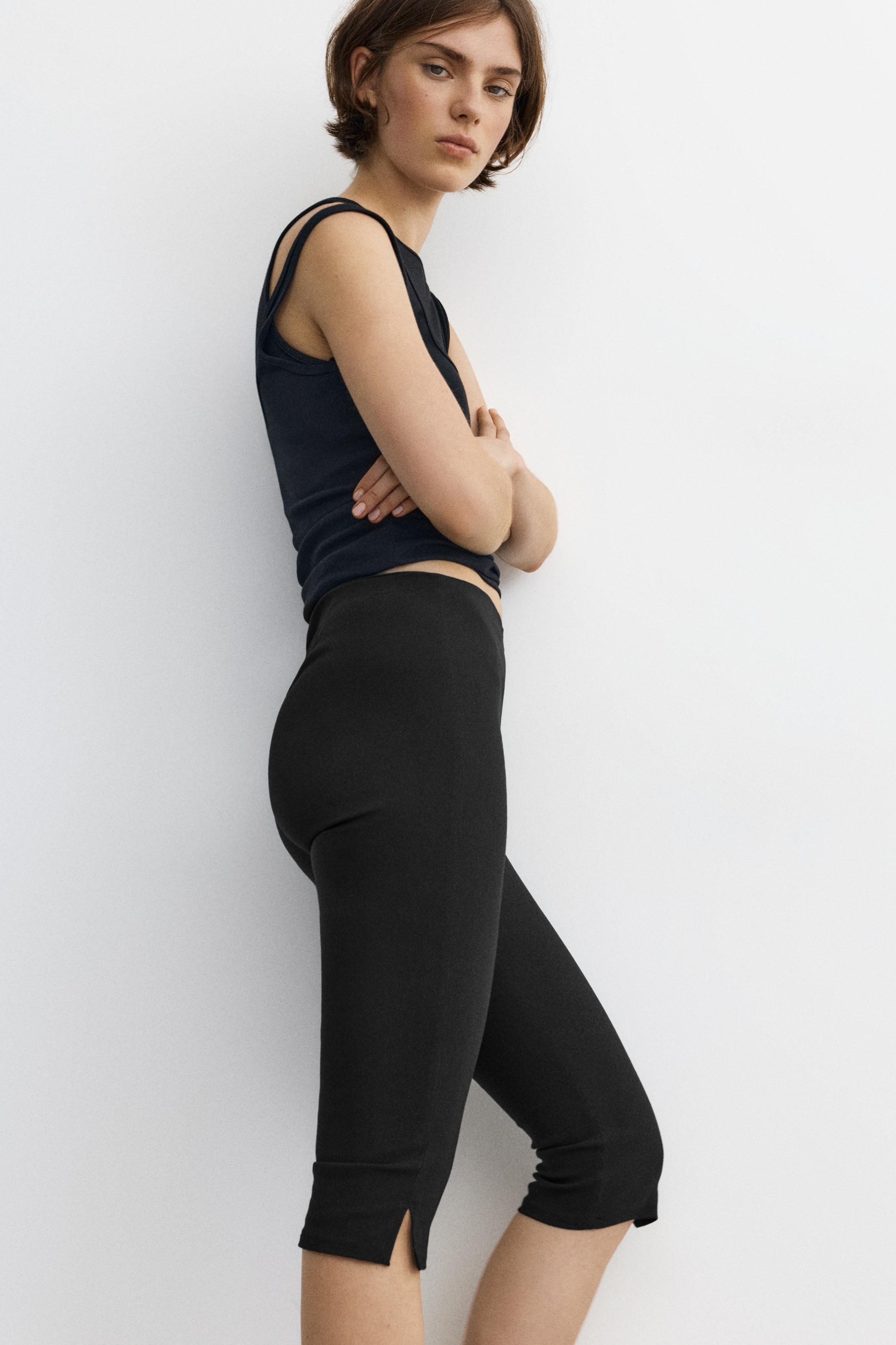 Capris — Black