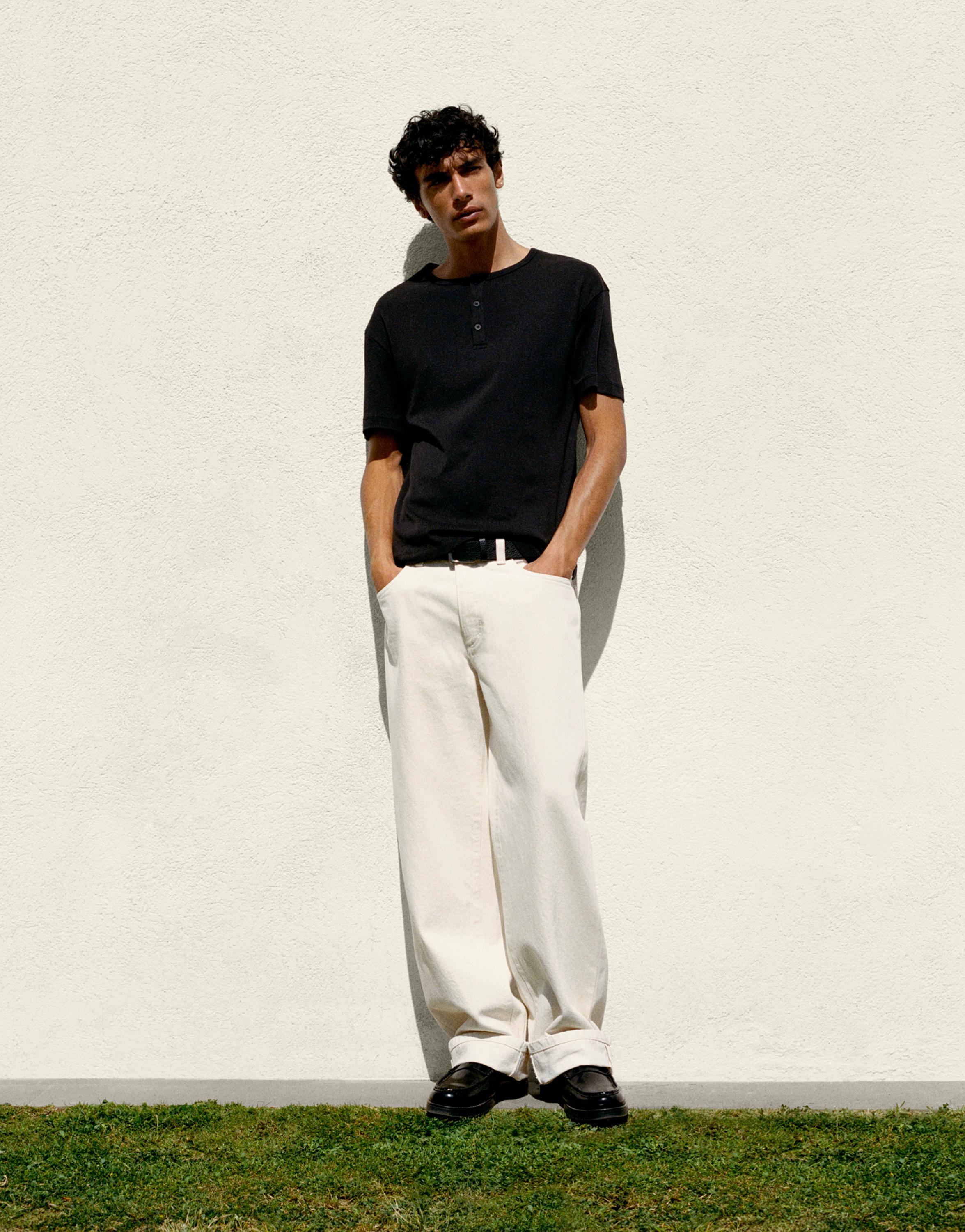 Basic Henley T-shirt — Black
