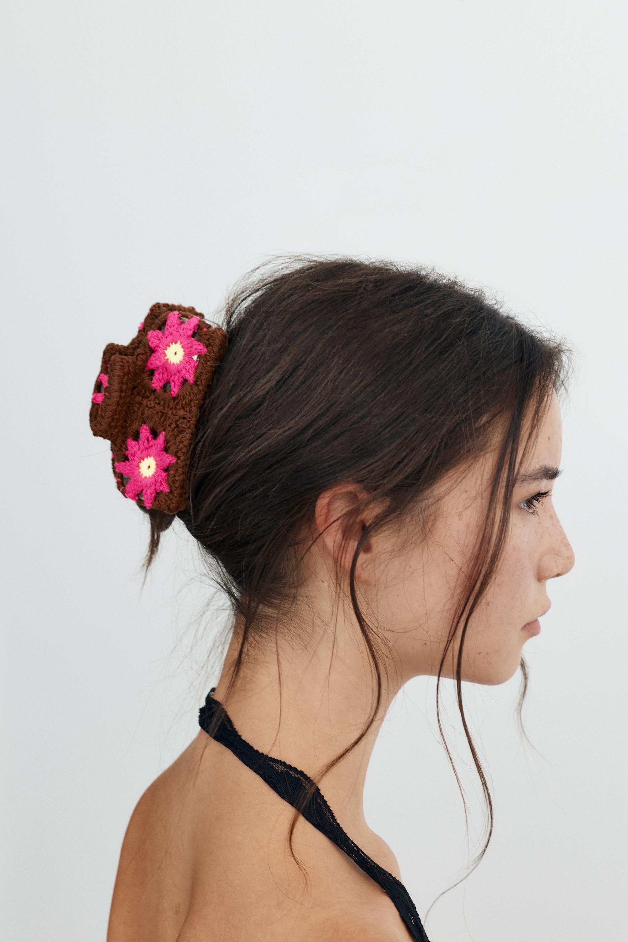 Crochet hair clip — Brown