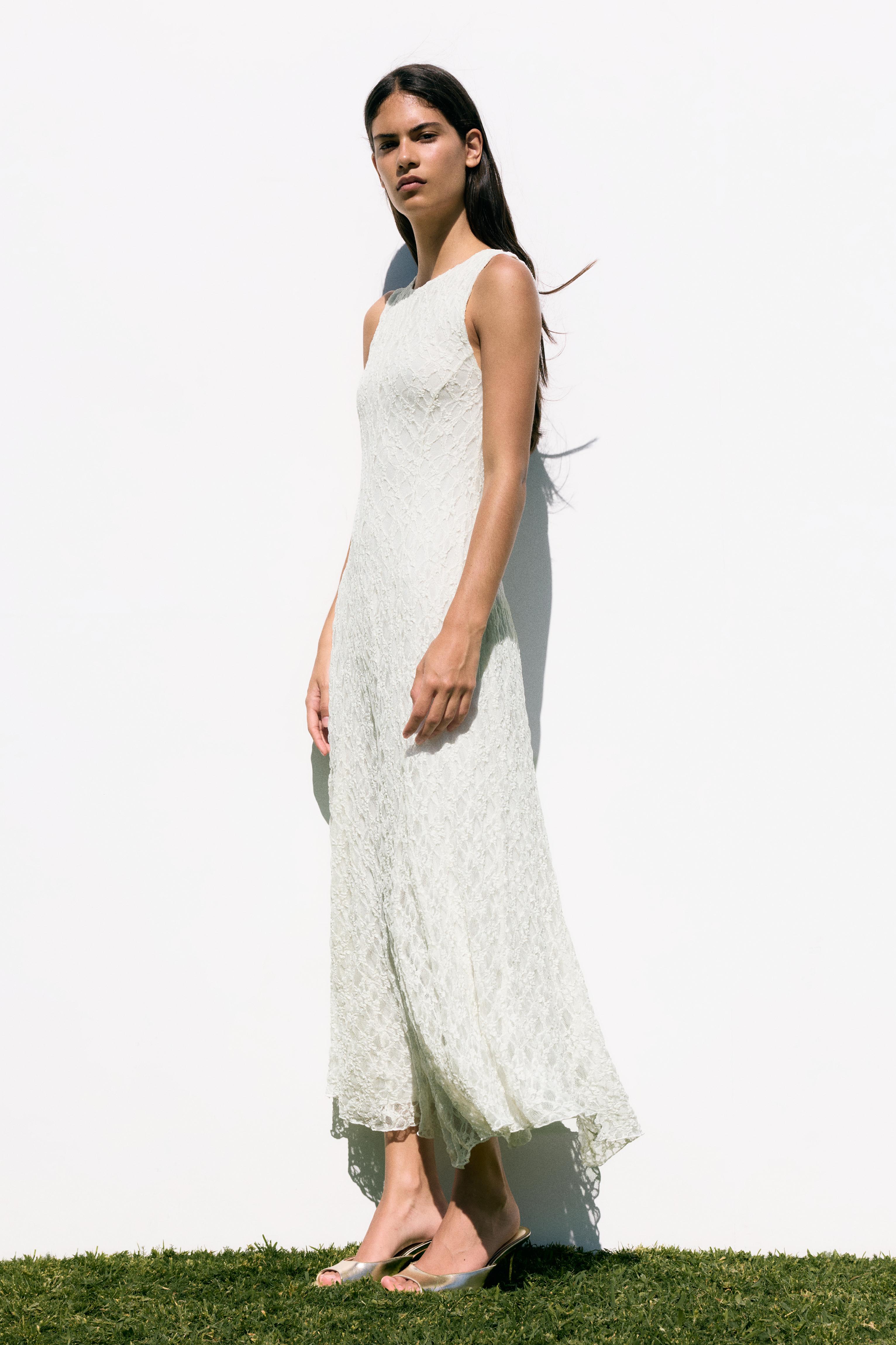 Fitted lace midi dress — Ecru