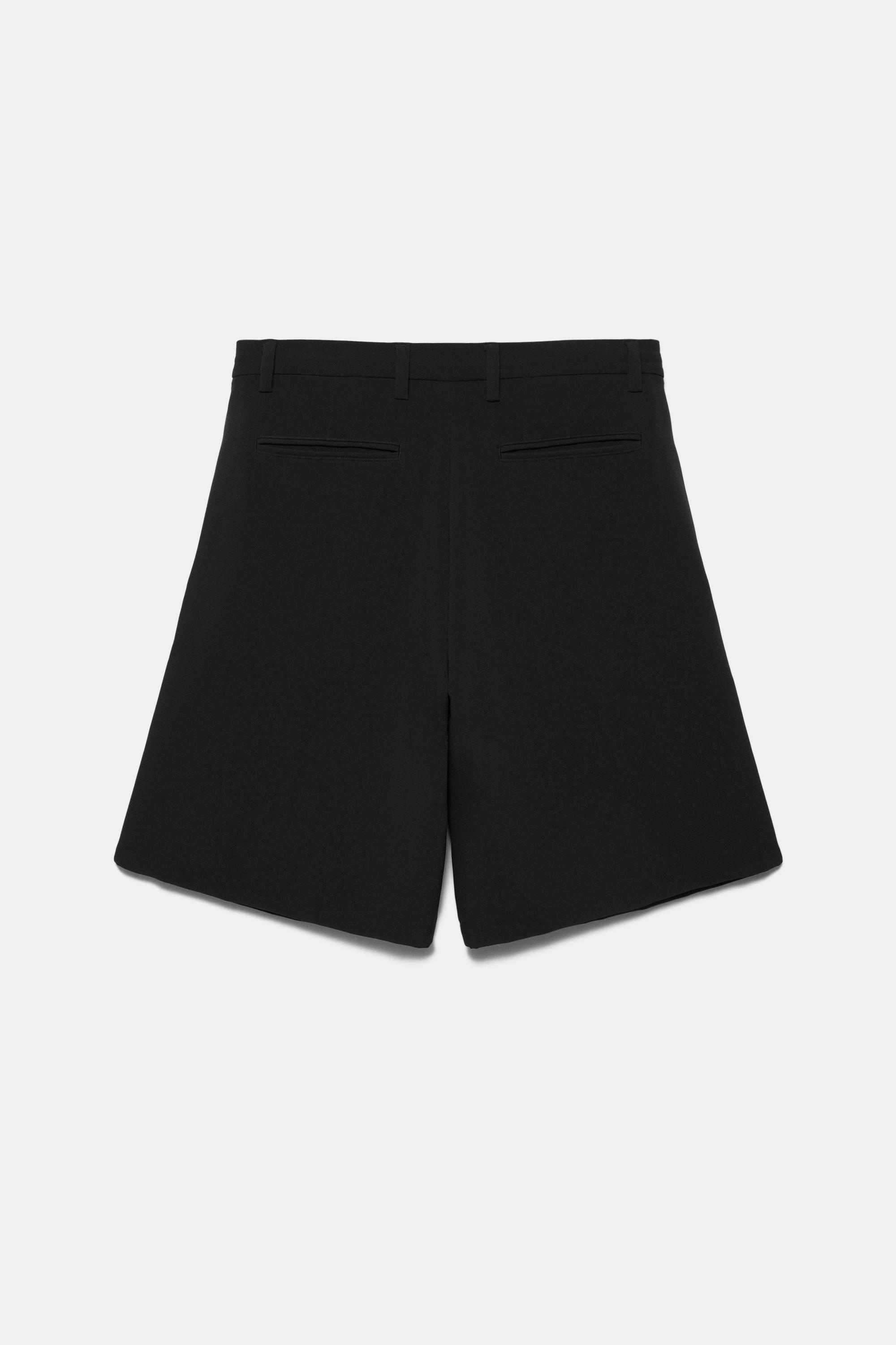 Smart Bermuda shorts with pleats — Black