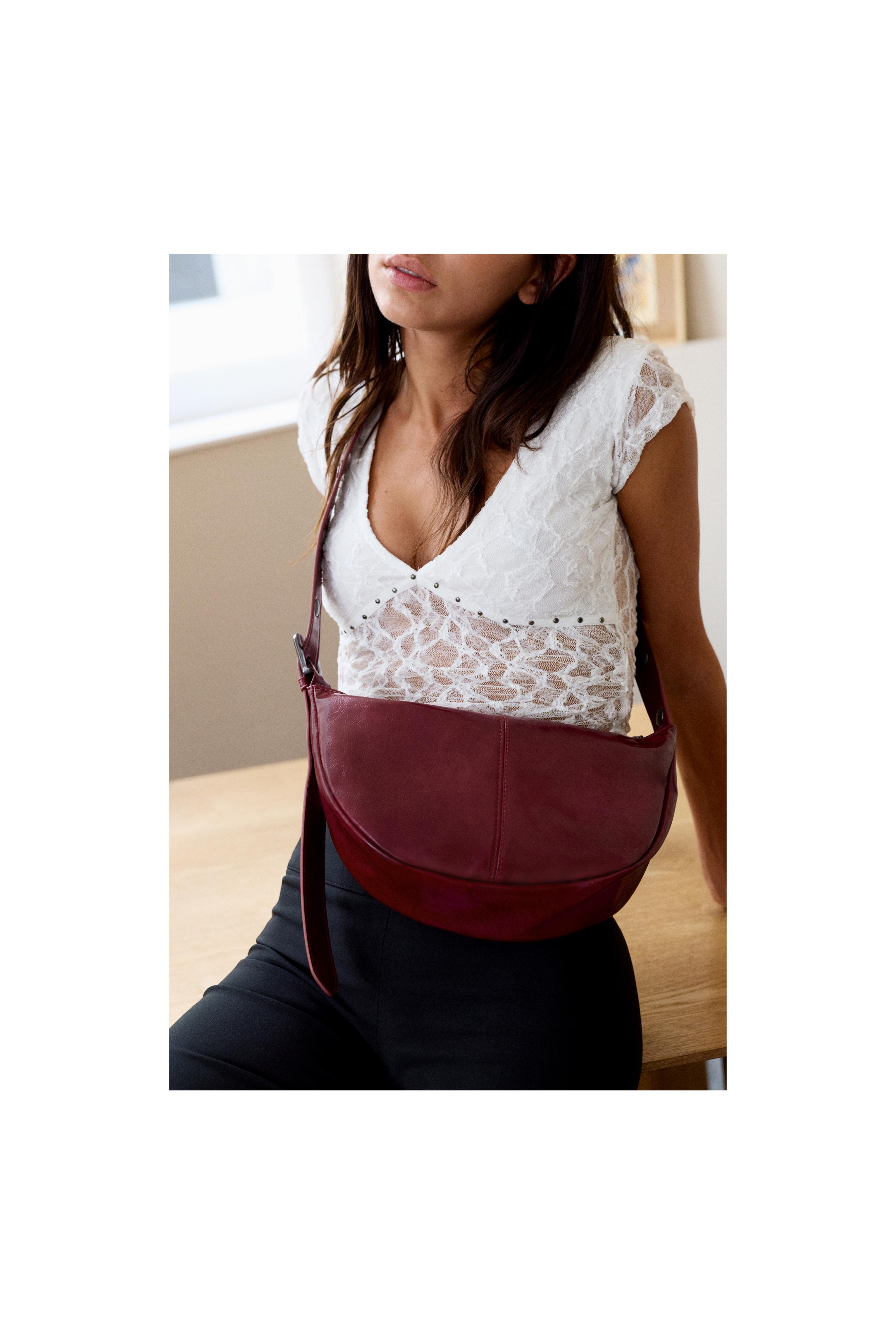 Studded crossbody bag — Red