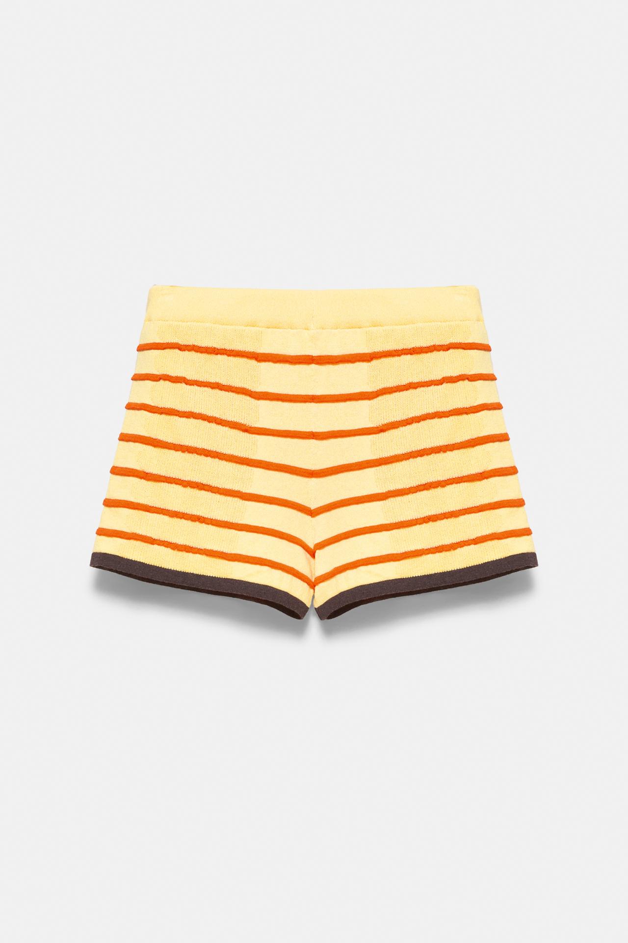 Striped knit shorts — Yellow