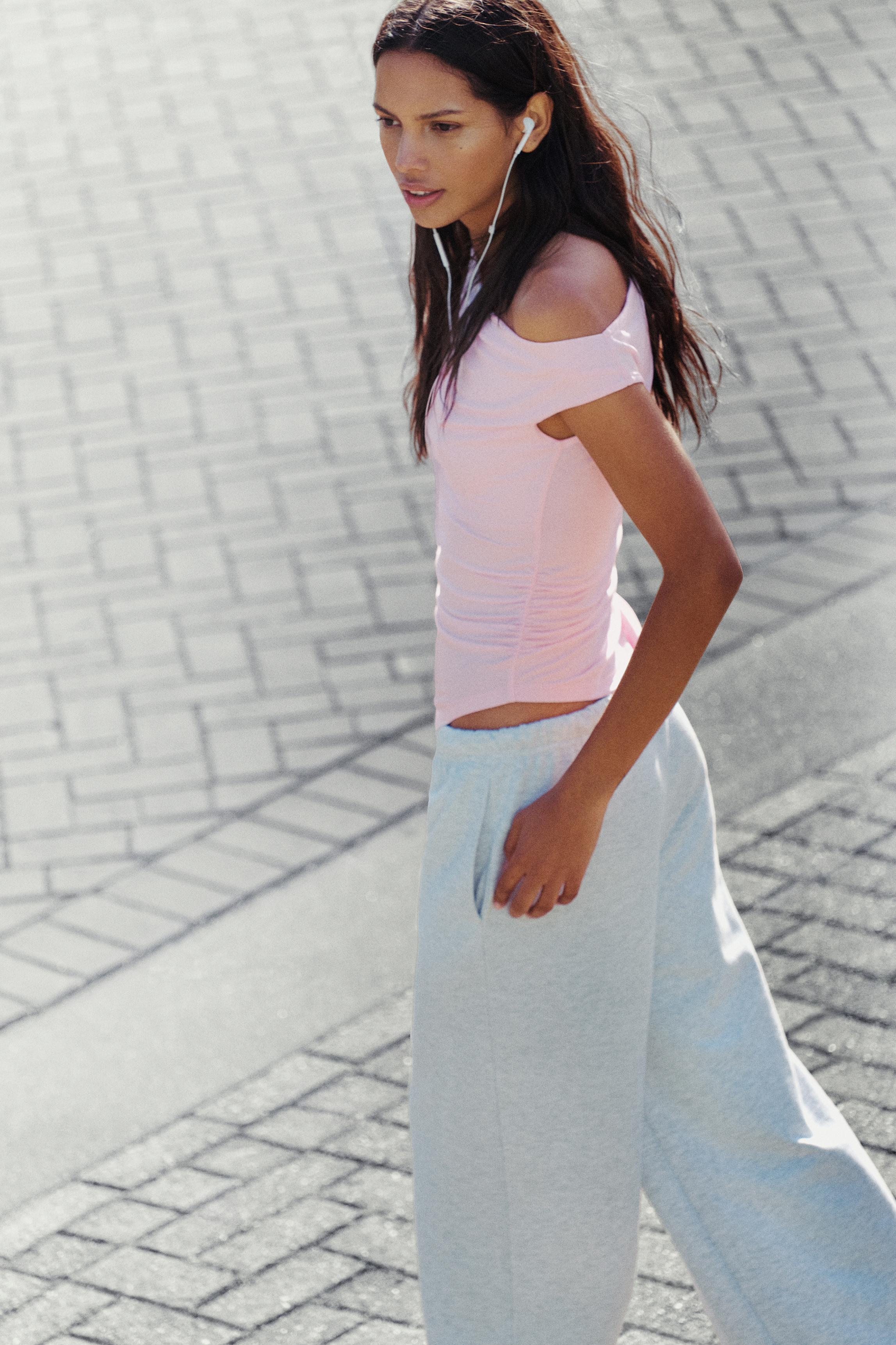 Asymmetric top — Pink