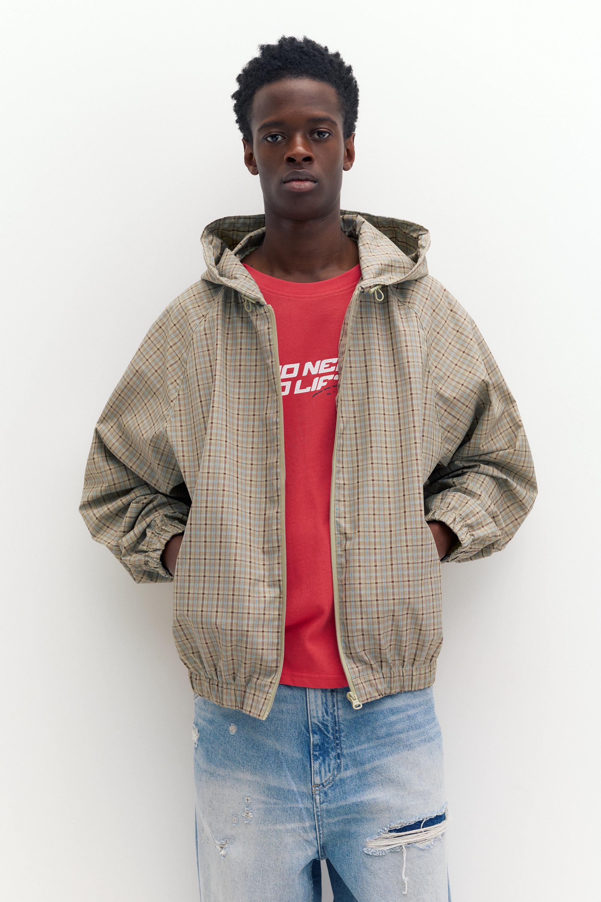 Kapüşonlu kareli hafif yağmurluk - Görsel 16