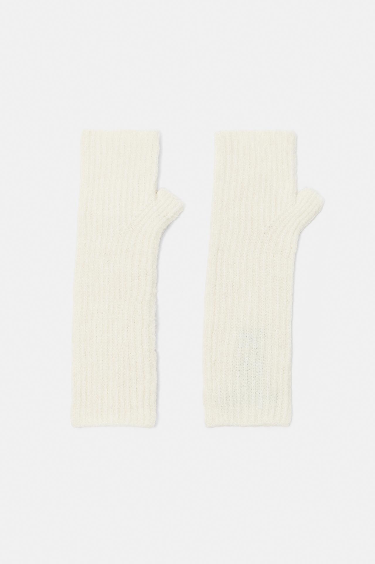 Ribbed knit mittens — Ecru