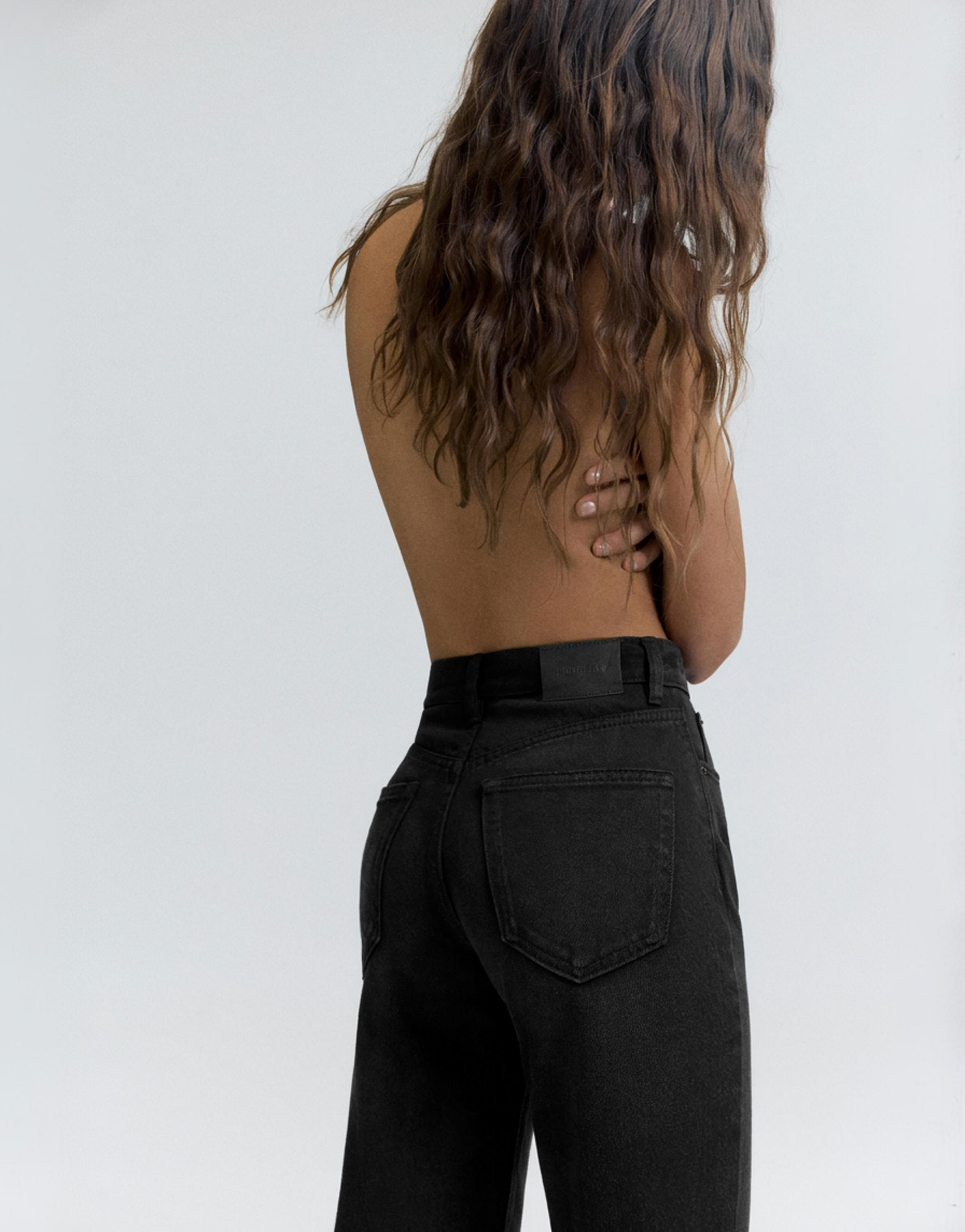 High-waist mom jeans — Black