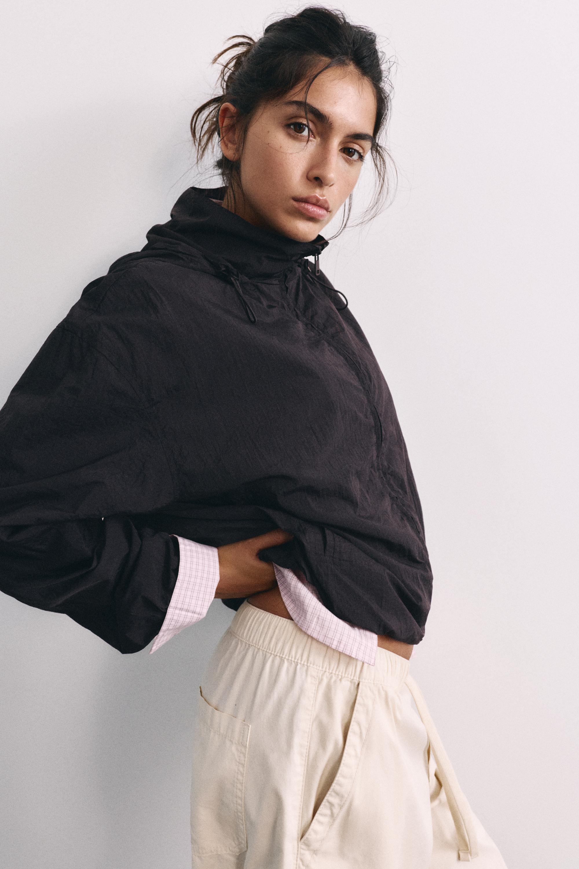 Lightweight hooded jacket — Black