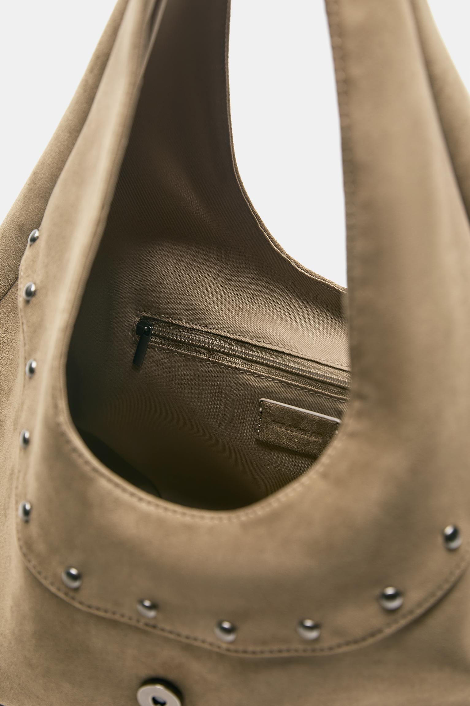 Studded buckle tote bag — Sand
