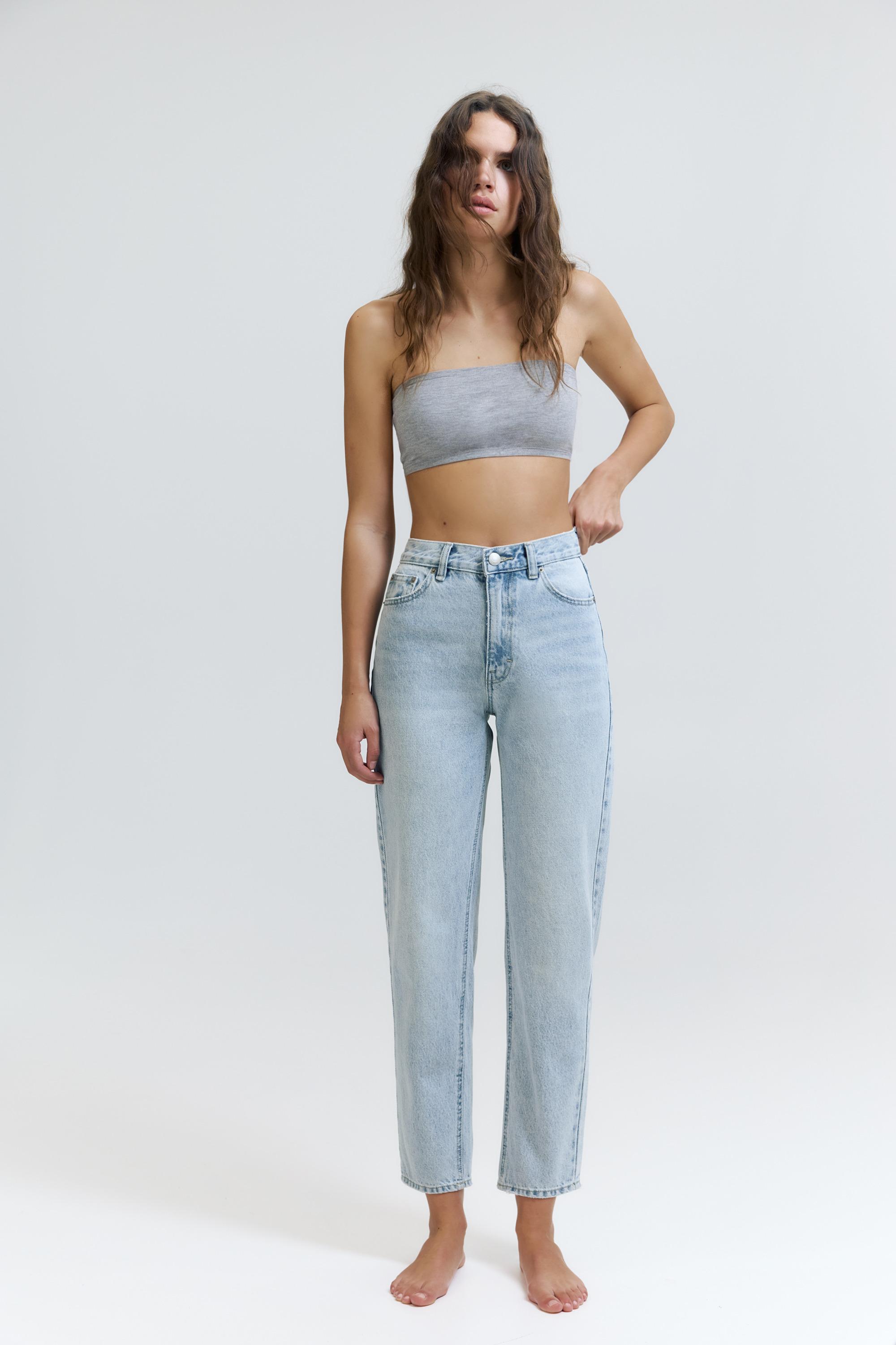 High-waist mom jeans — Pale blue