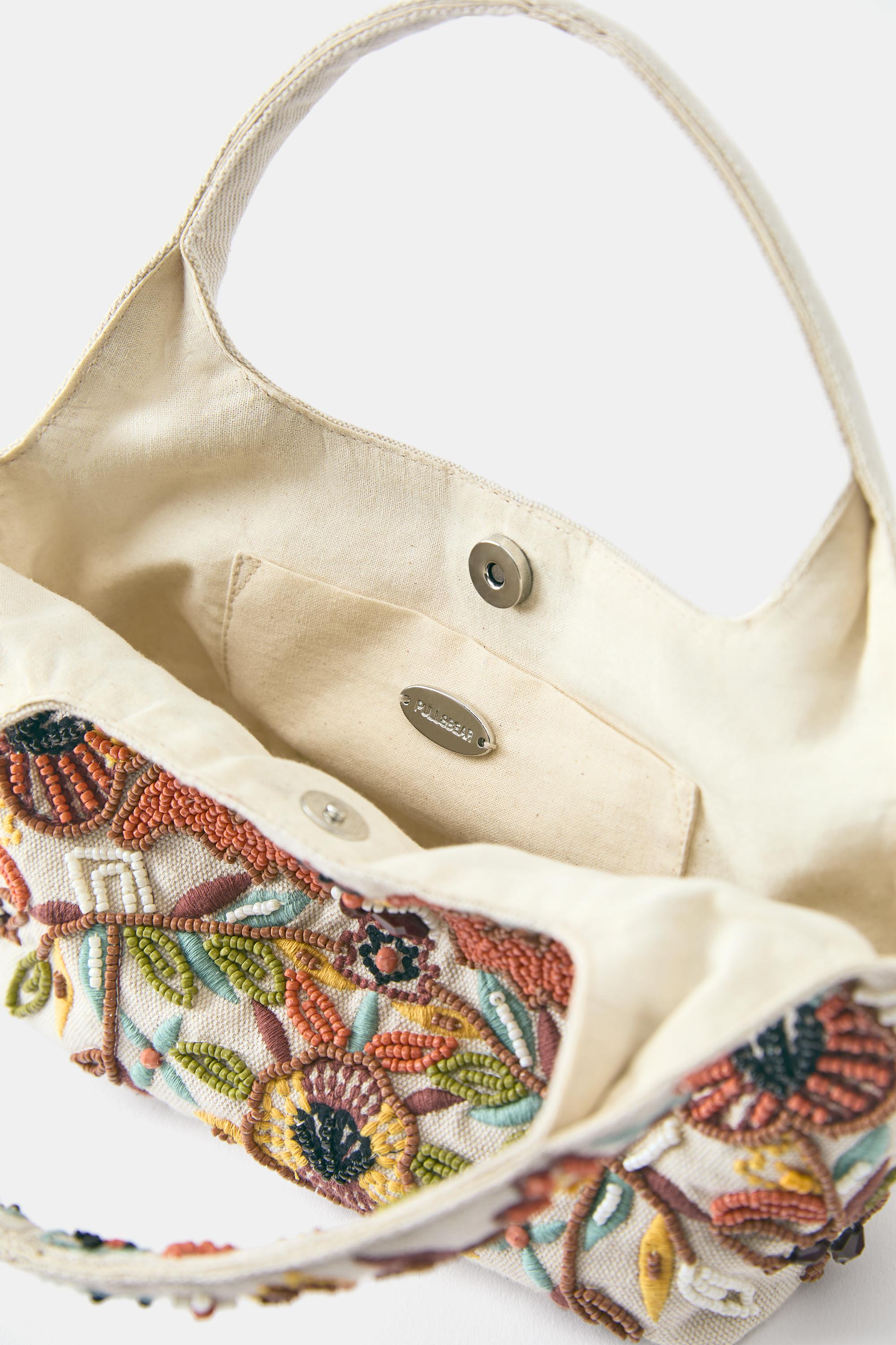 Beaded handbag — Ecru