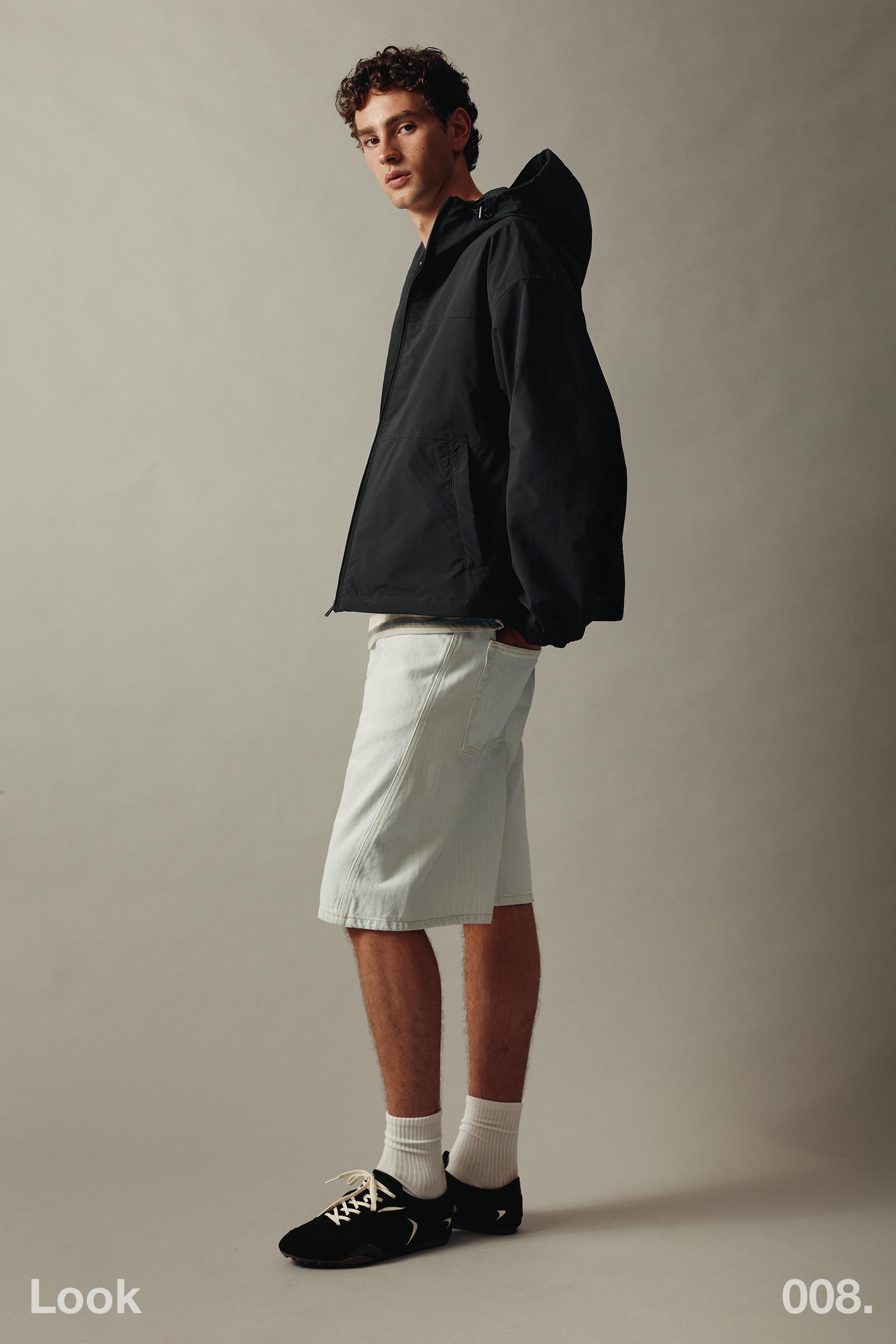 Lightweight hooded raincoat — Black