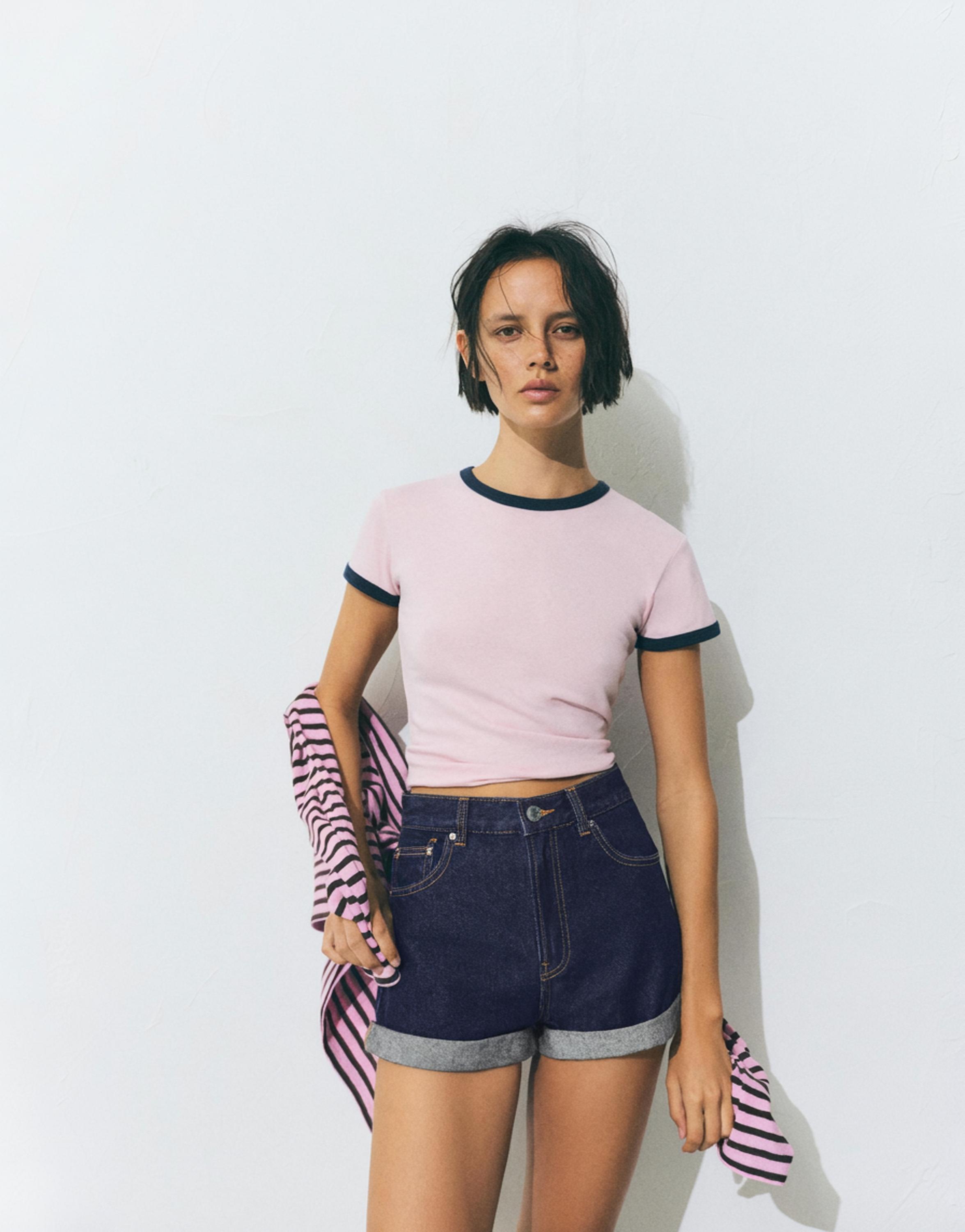 Denim mom fit shorts with turn-up hems — Navy
