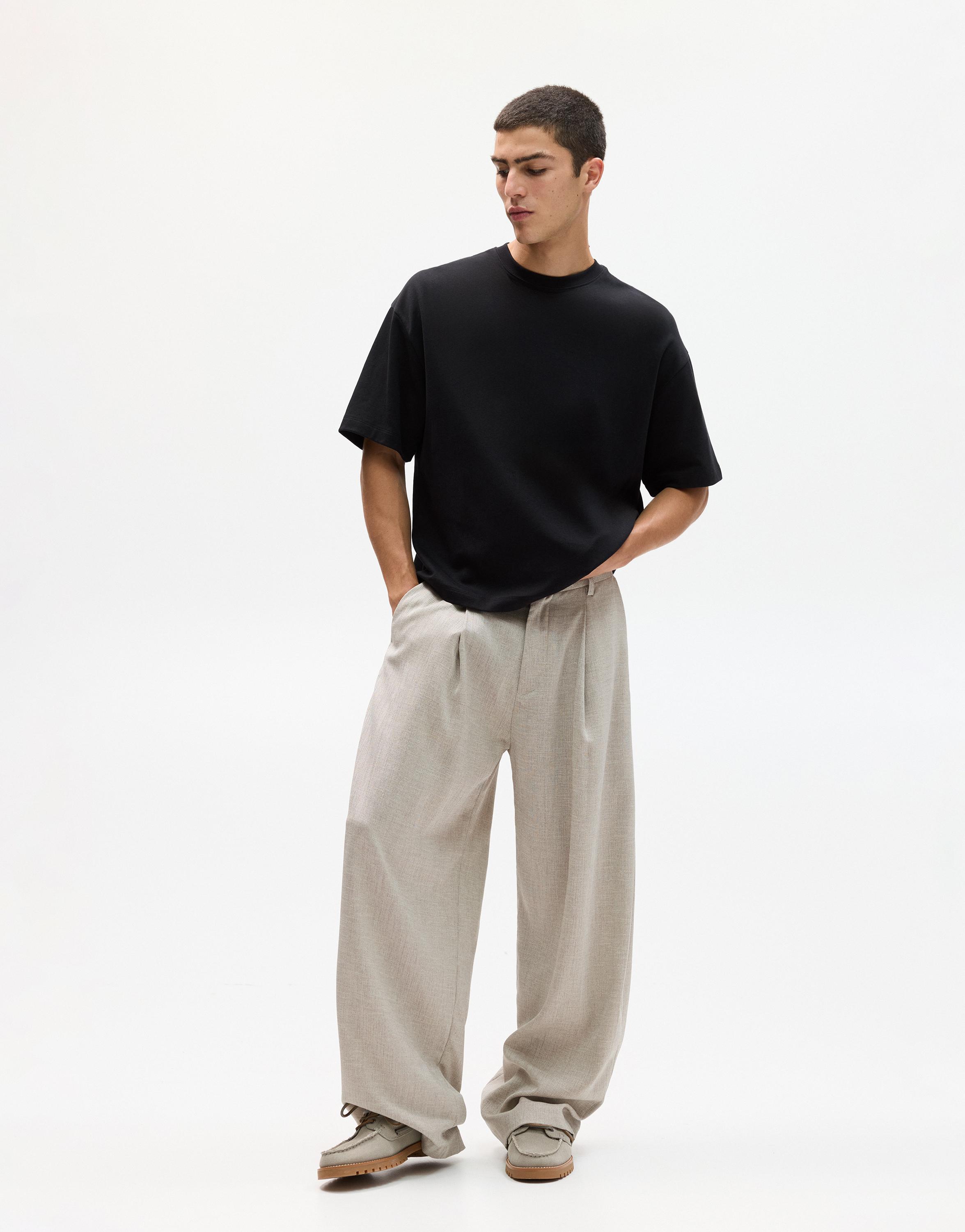 Heavy weight T-shirt — Black