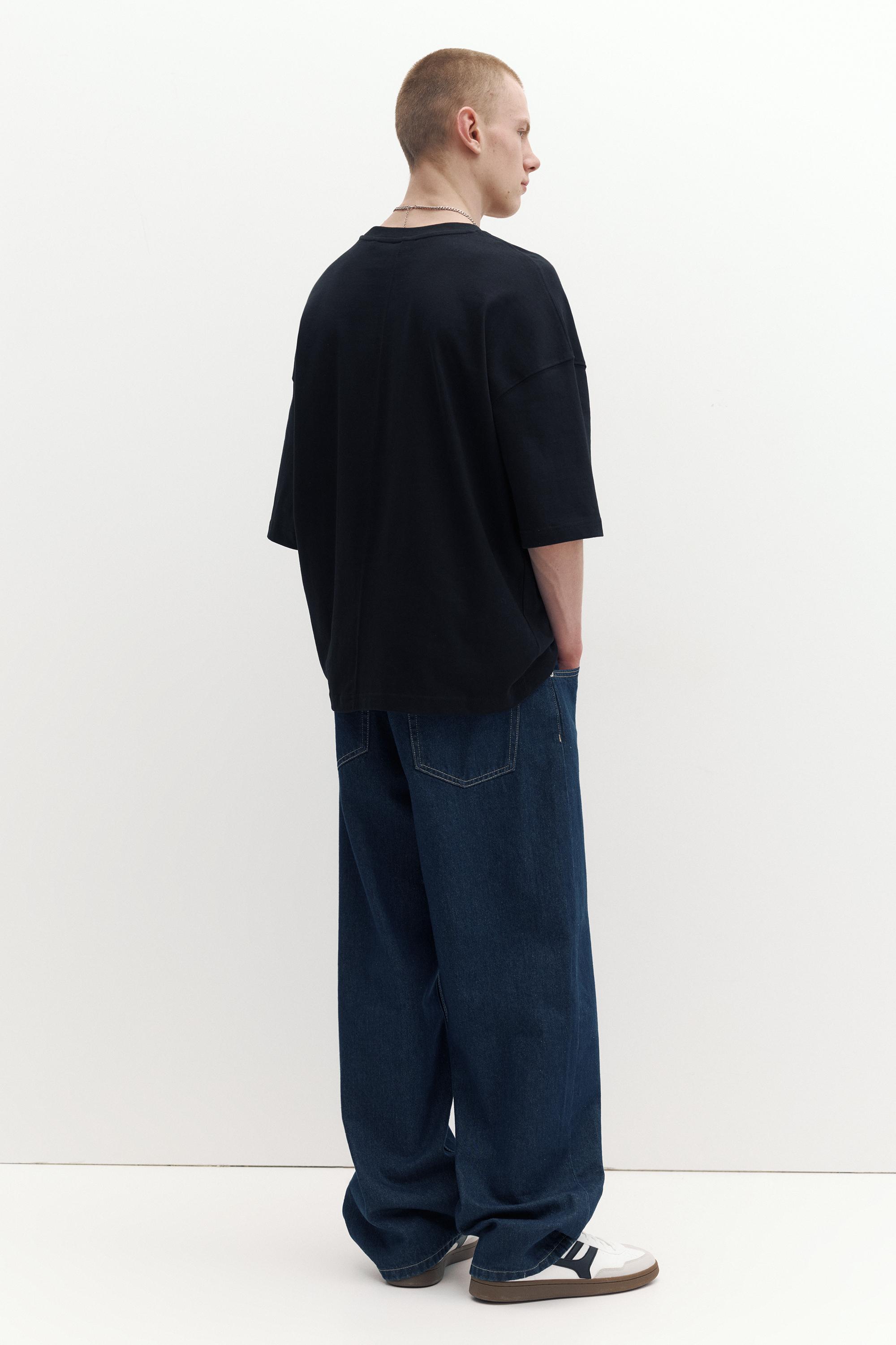 Loose fit T-shirt — Black