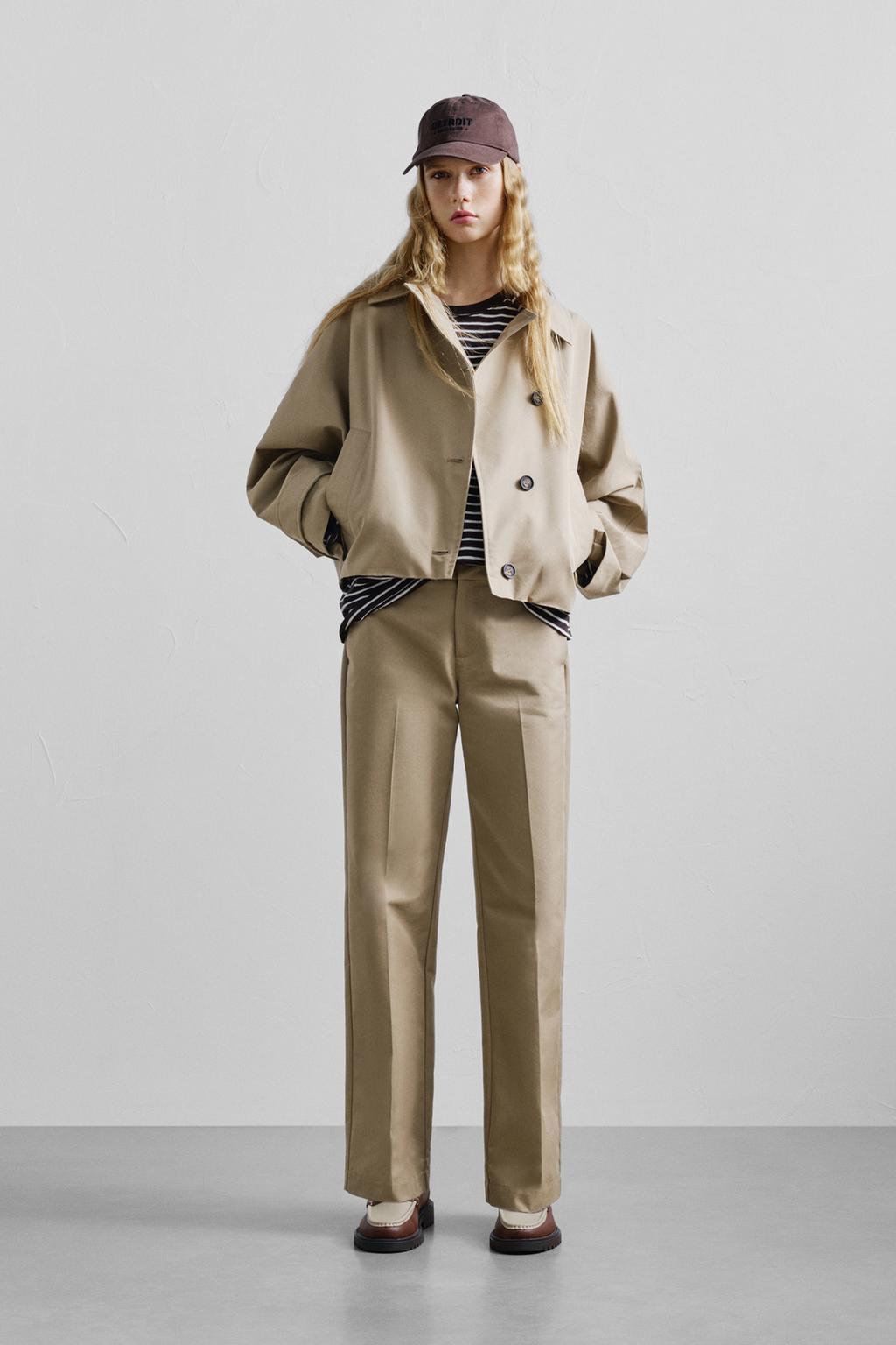 Gabardina corta manga volumen PULL&BEAR