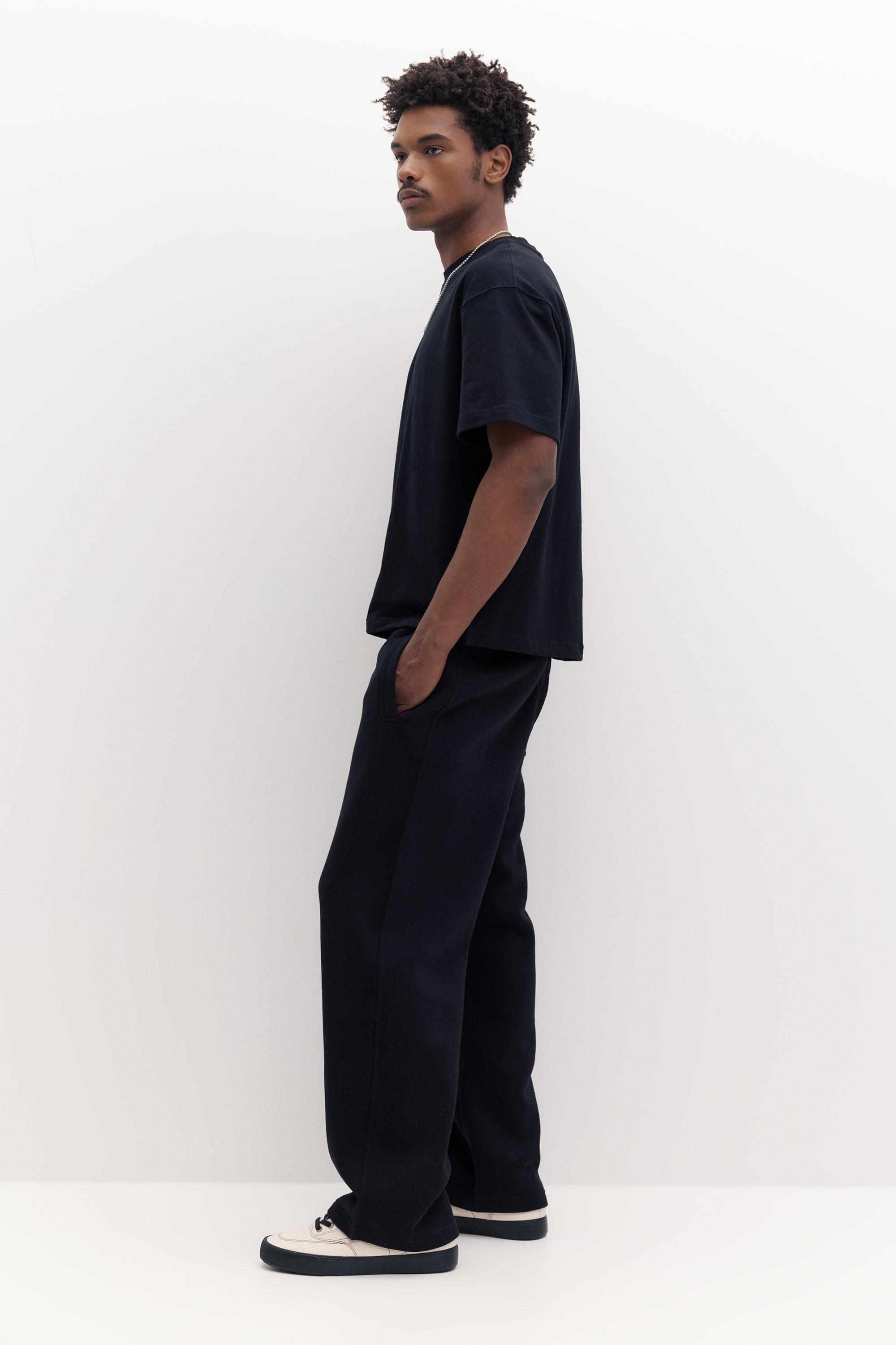 Basic baggy tracksuit bottoms — Black