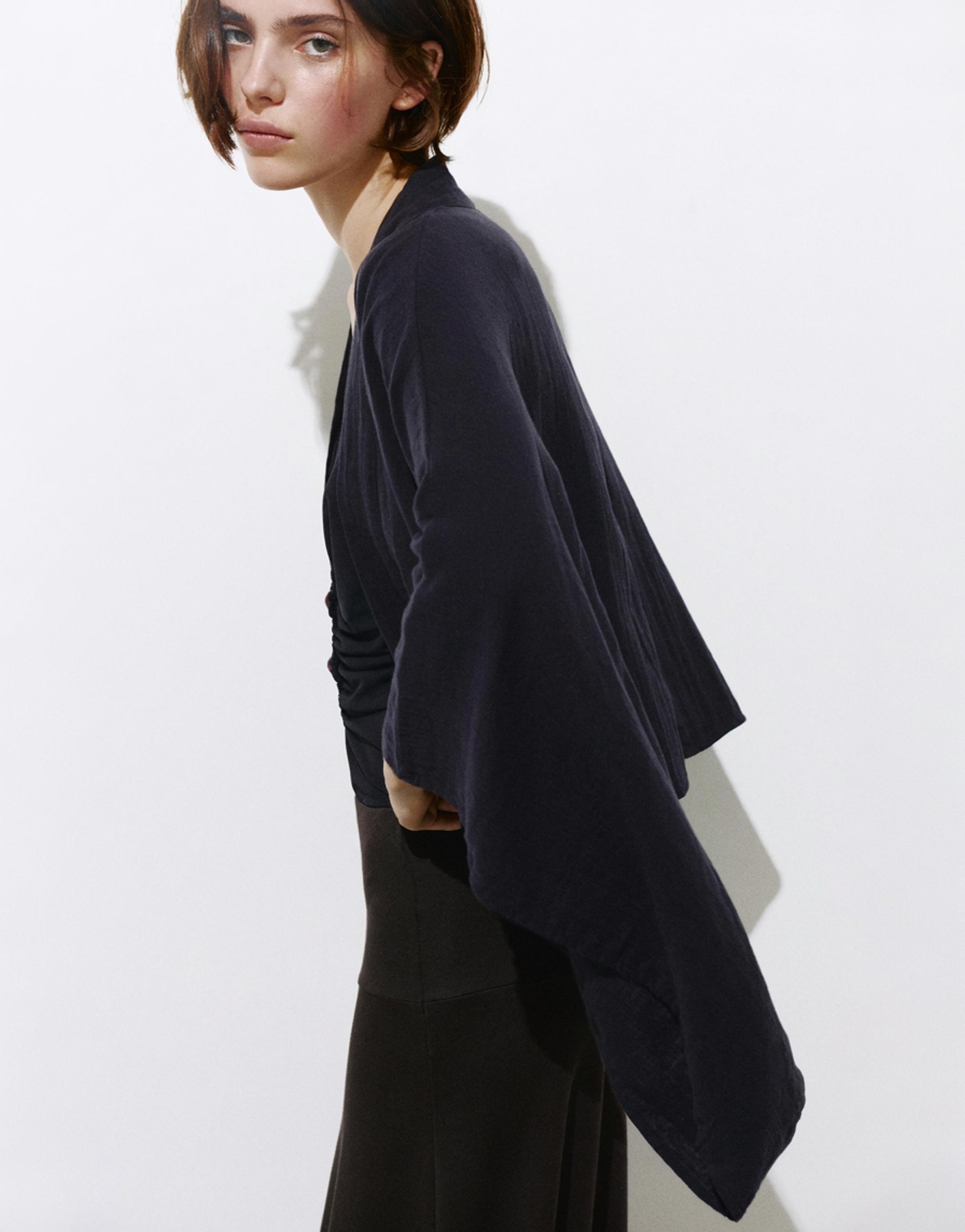 Short chiffon kimono — Black