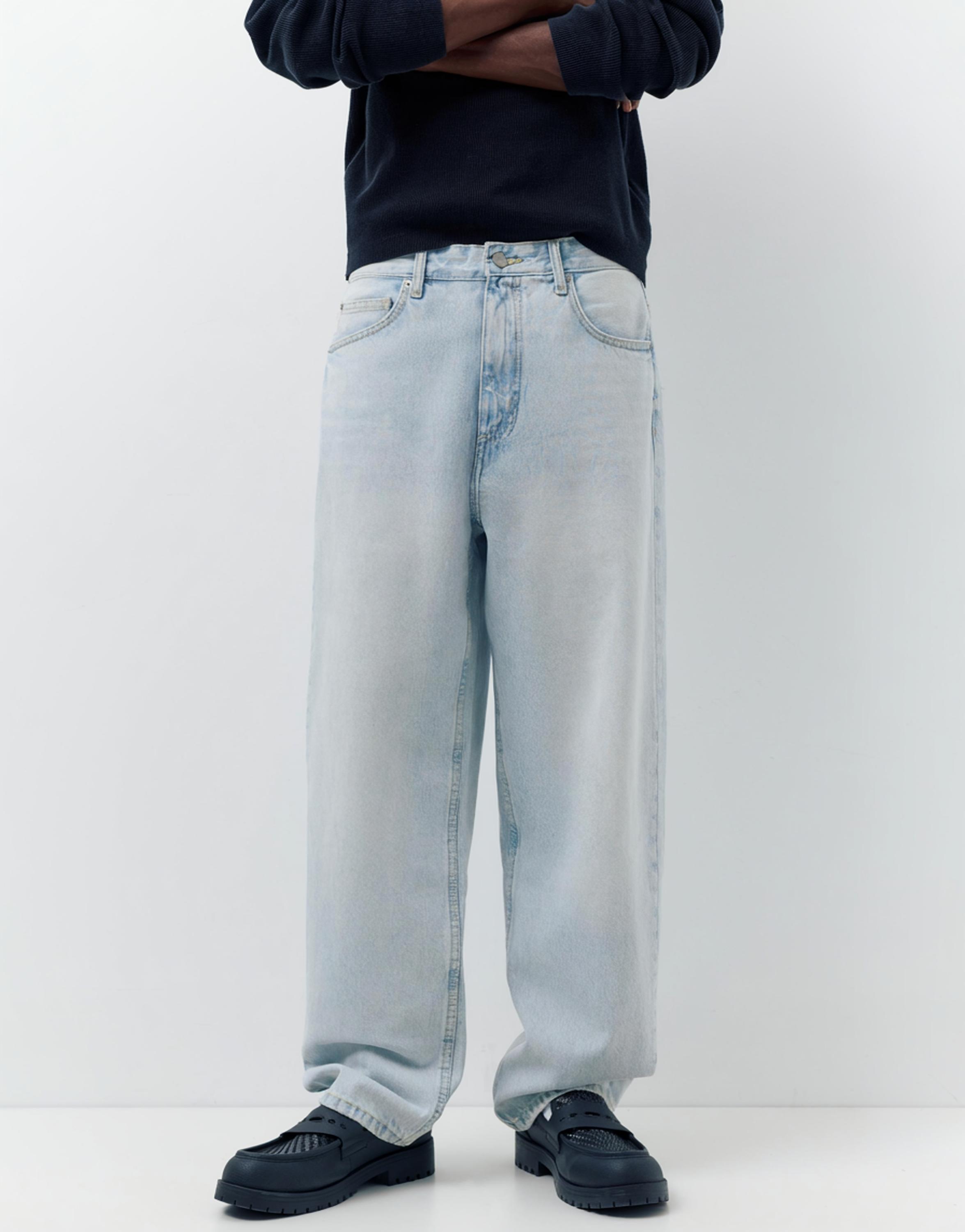 Baggy jeans — Pale blue