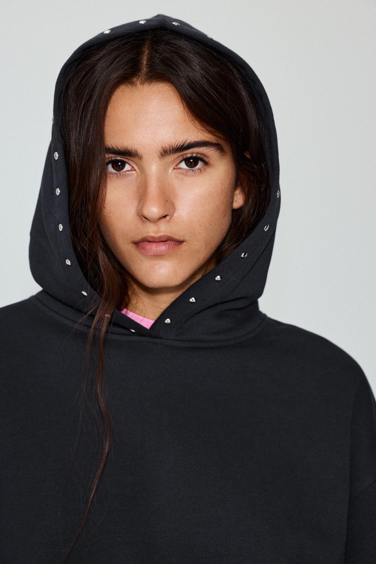 Studded hoodie — Dark grey