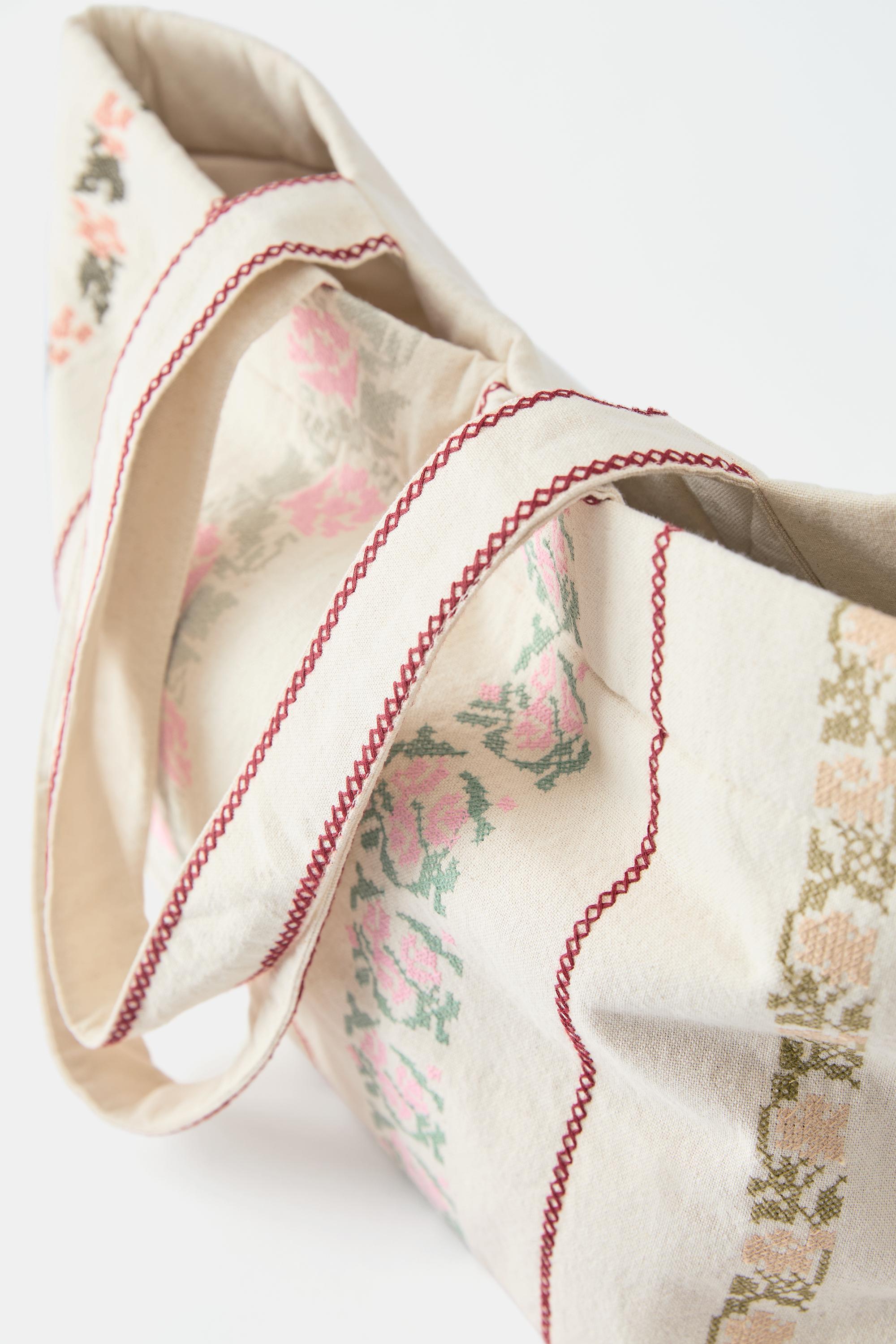 Embroidered tote bag — Ecru