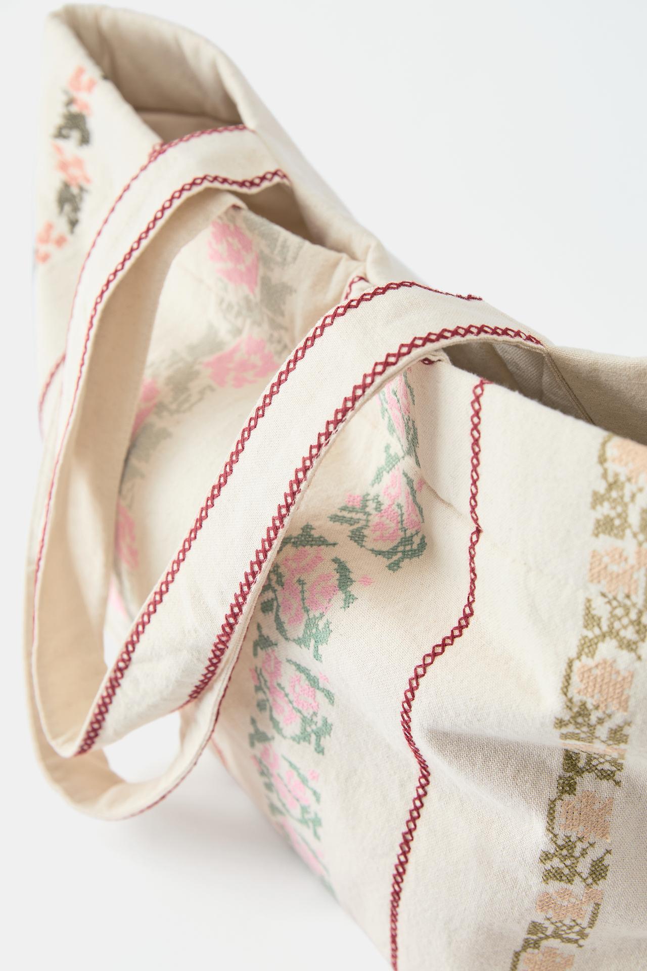 Embroidered tote bag — Ecru