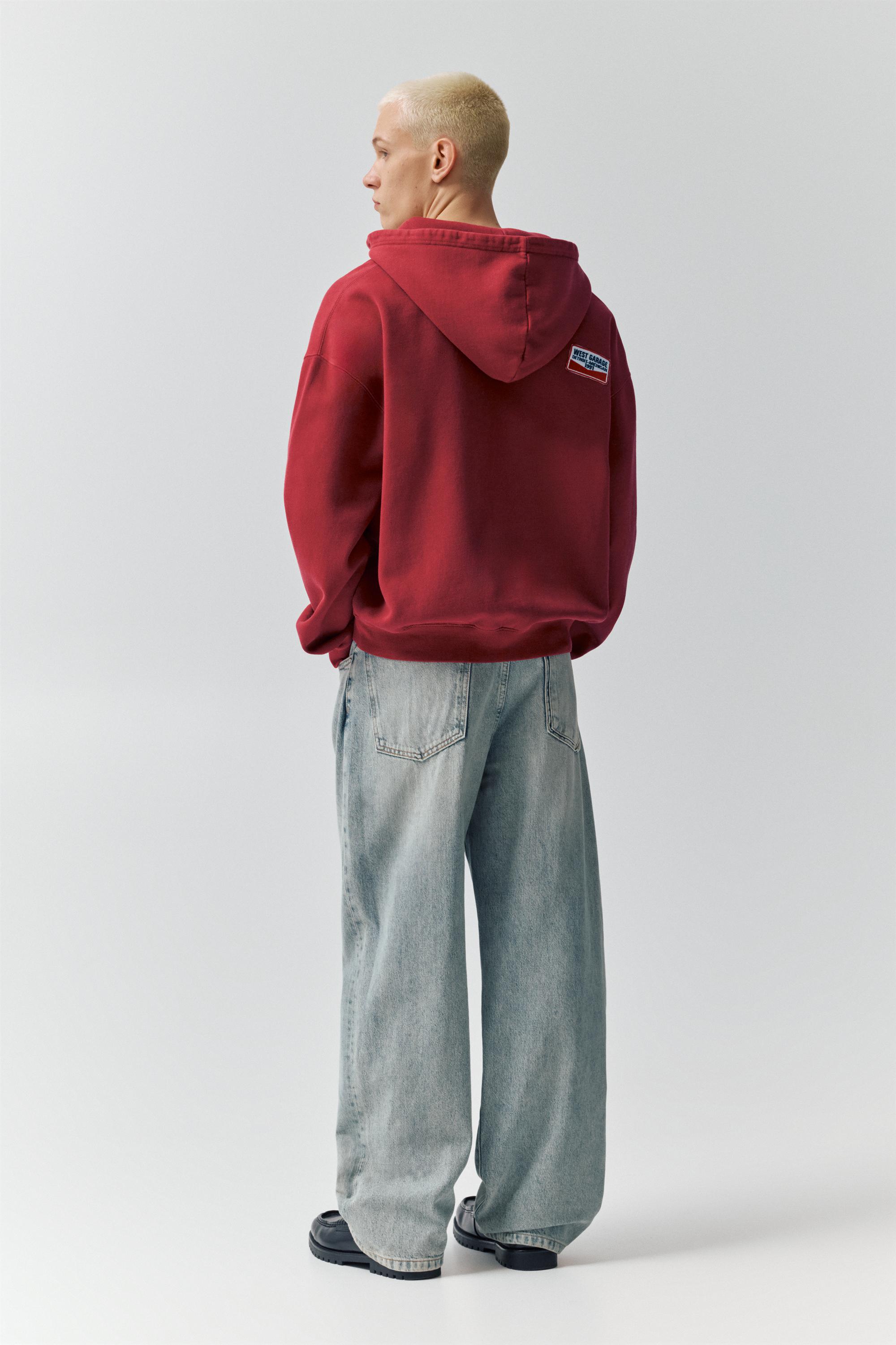 Fermuarlı yamalı kapüşonlu sweatshirt - Görsel 17