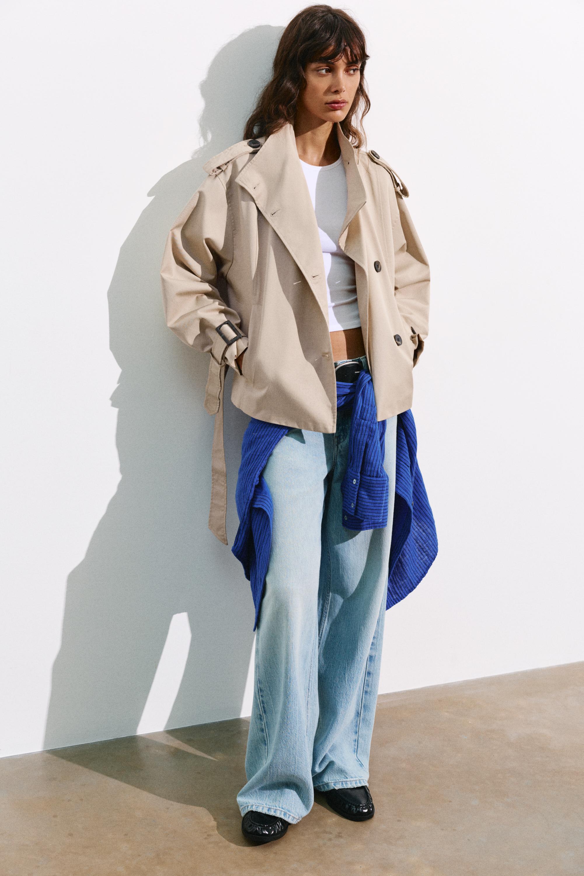 Short belted trench coat — Ecru