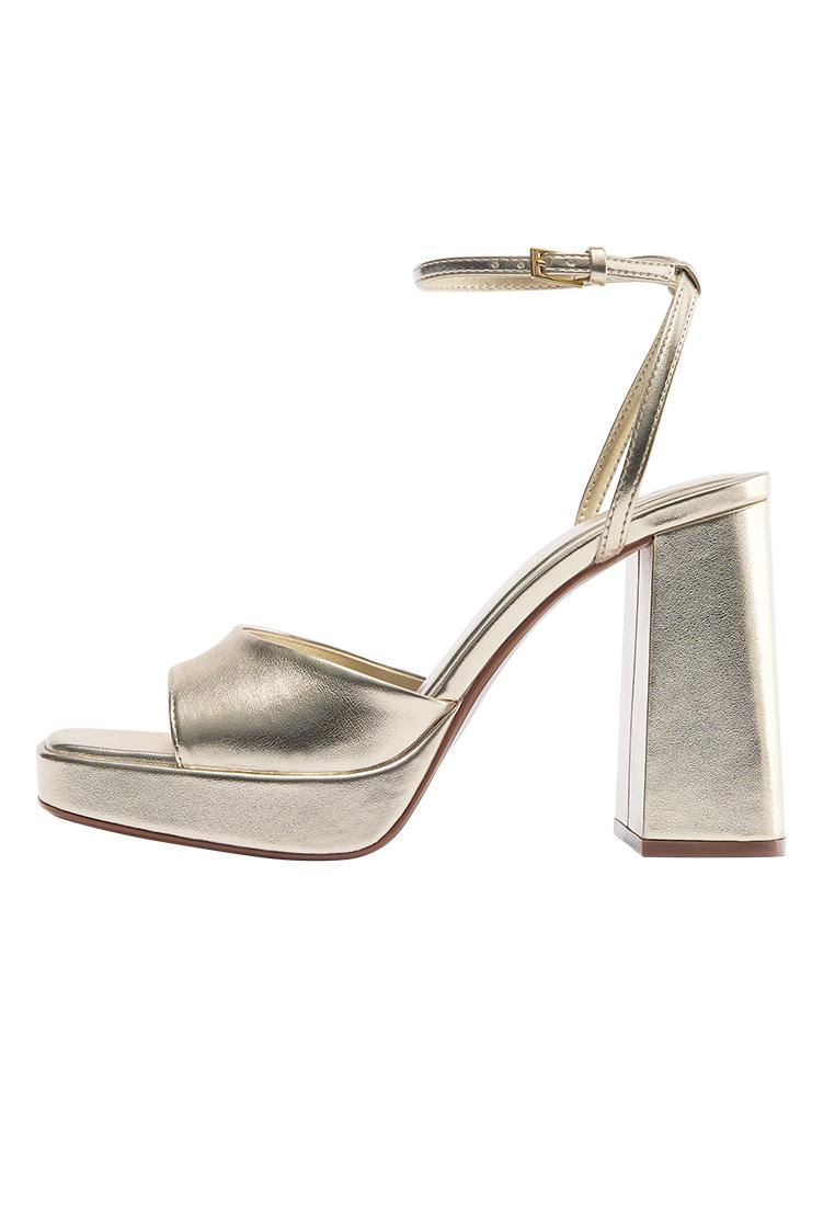 Gold platform heeled sandals — Gold
