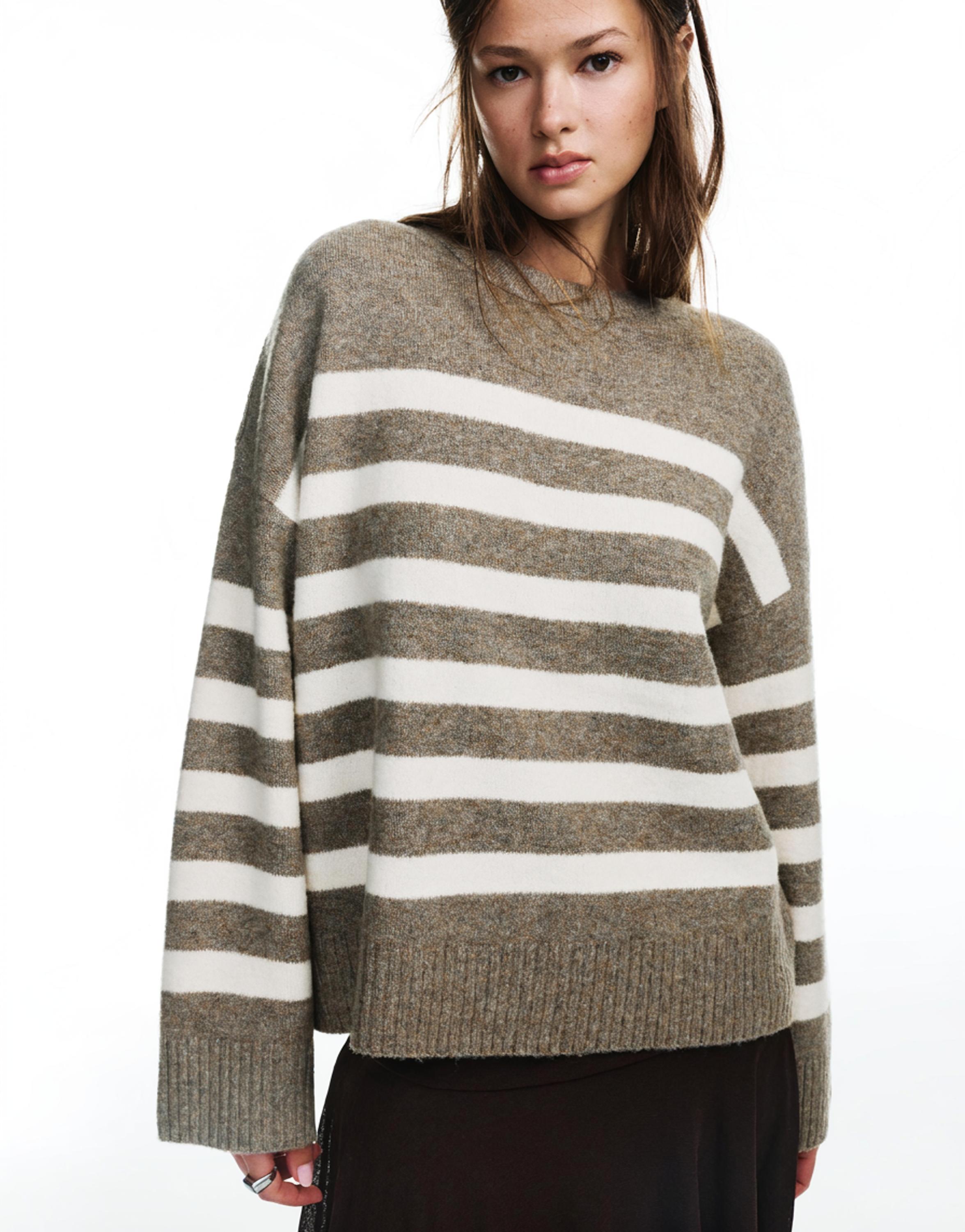 Striped jumper — Brown