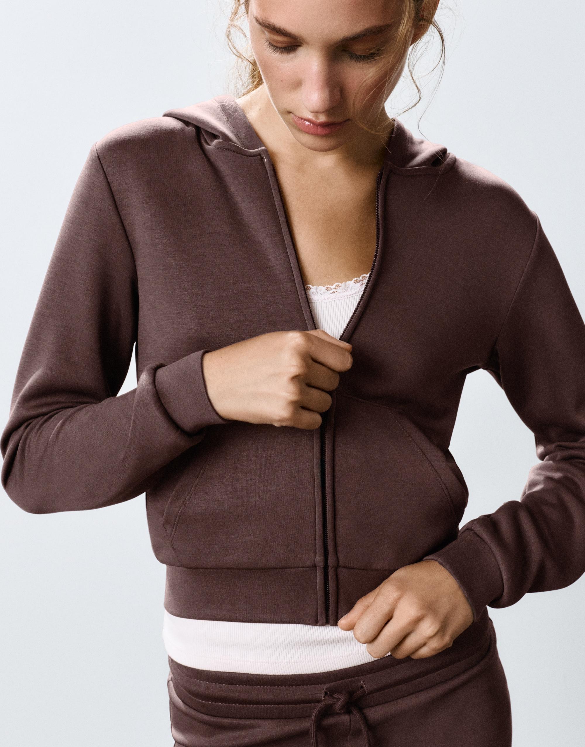 Zip-up hooded sweatshirt — Brown