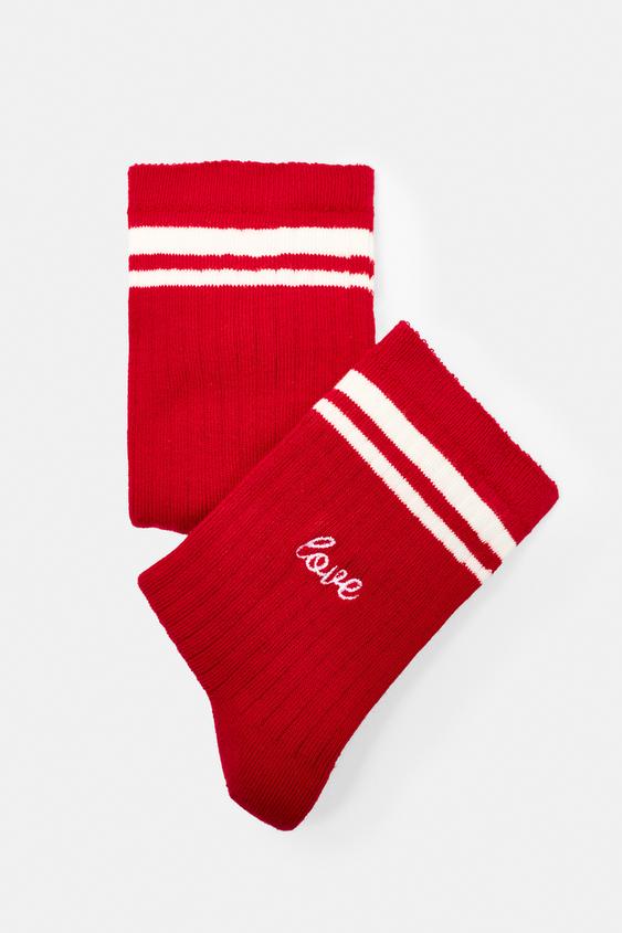 StyleBREAKER Chaussettes Antidérapantes Femme Doublure Peluche Motif Coeur - Taille 35-42 EU