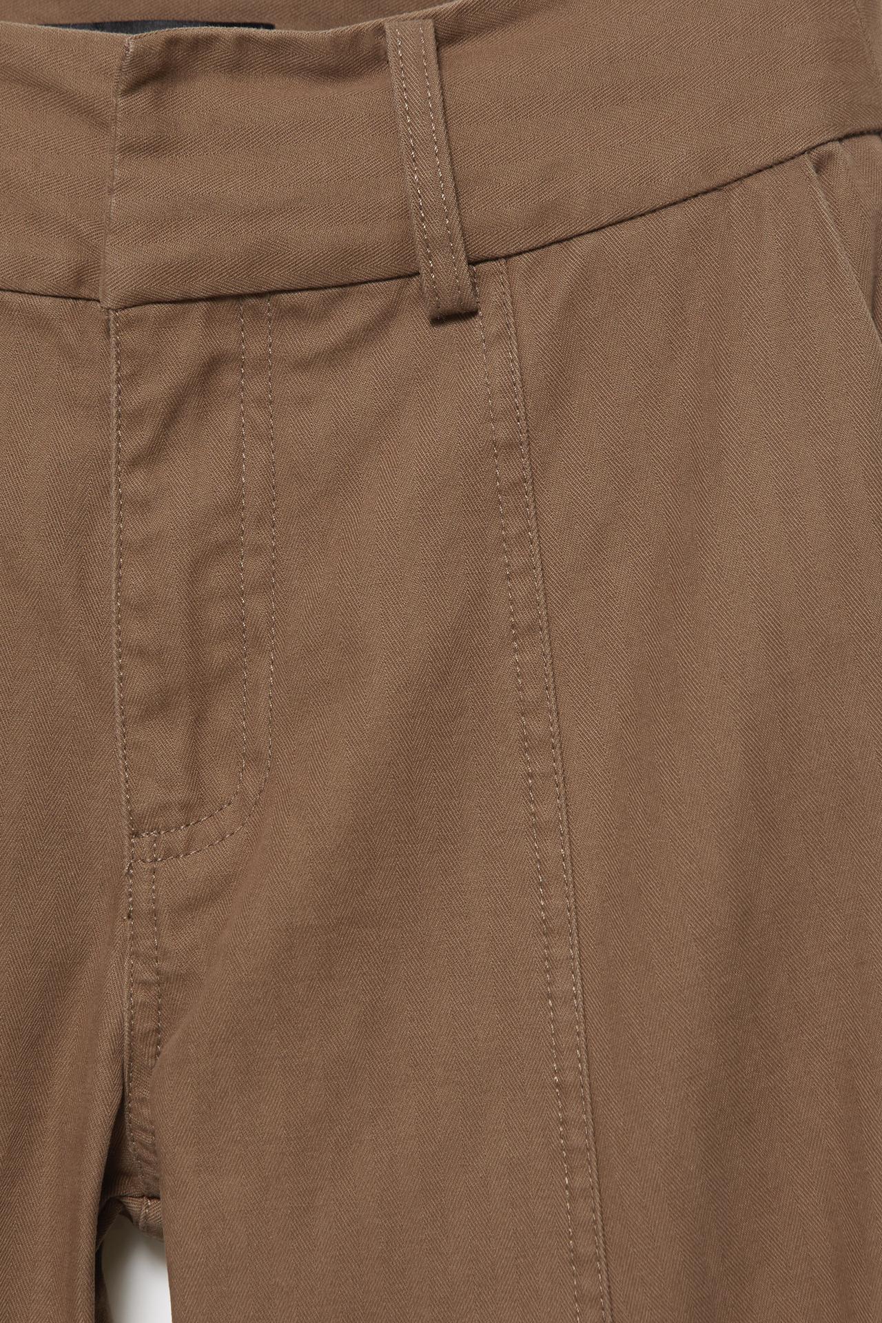 Cargo trousers with hem buckle — Brown