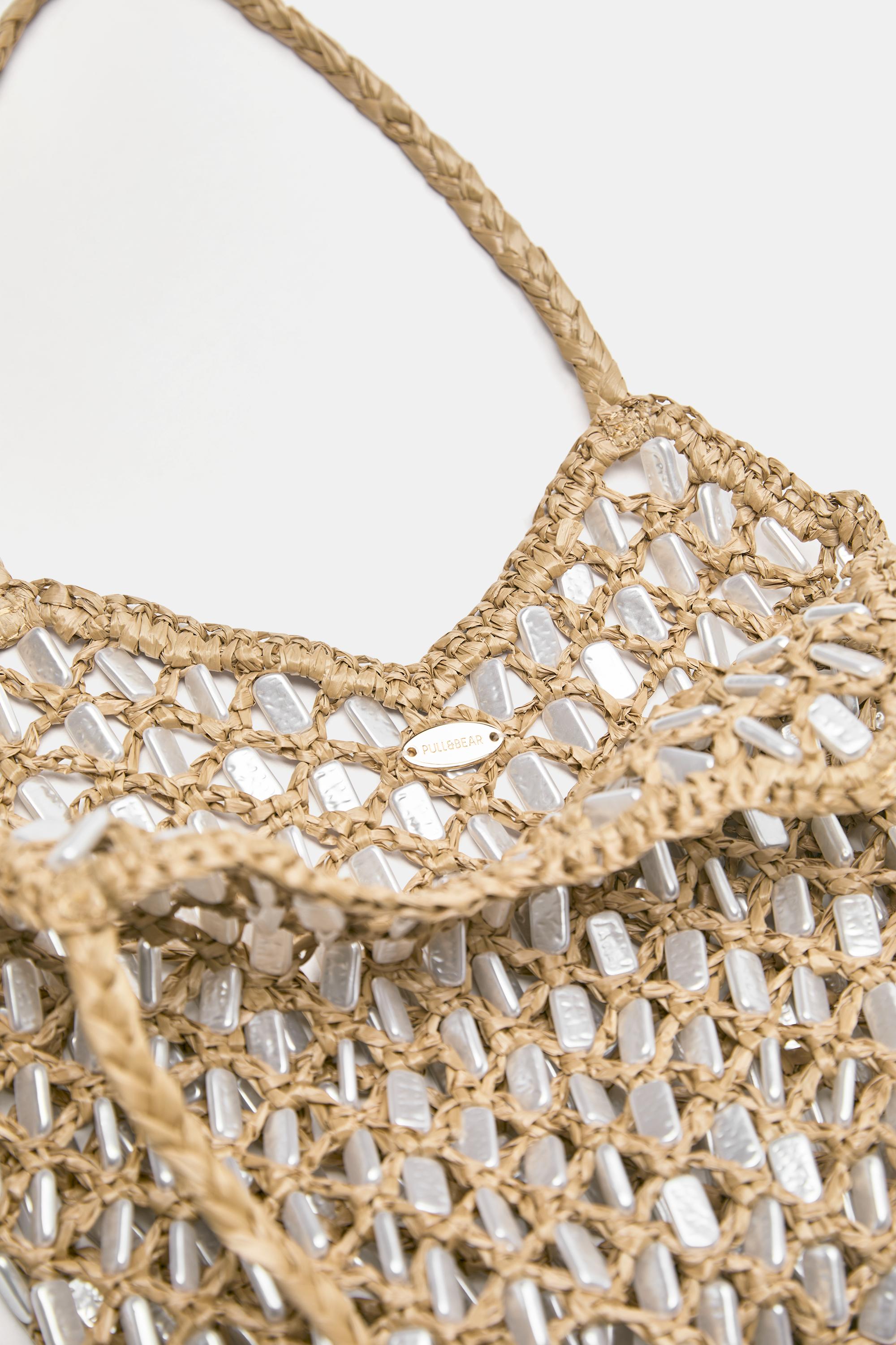 Embellished shoulder bag — Beige