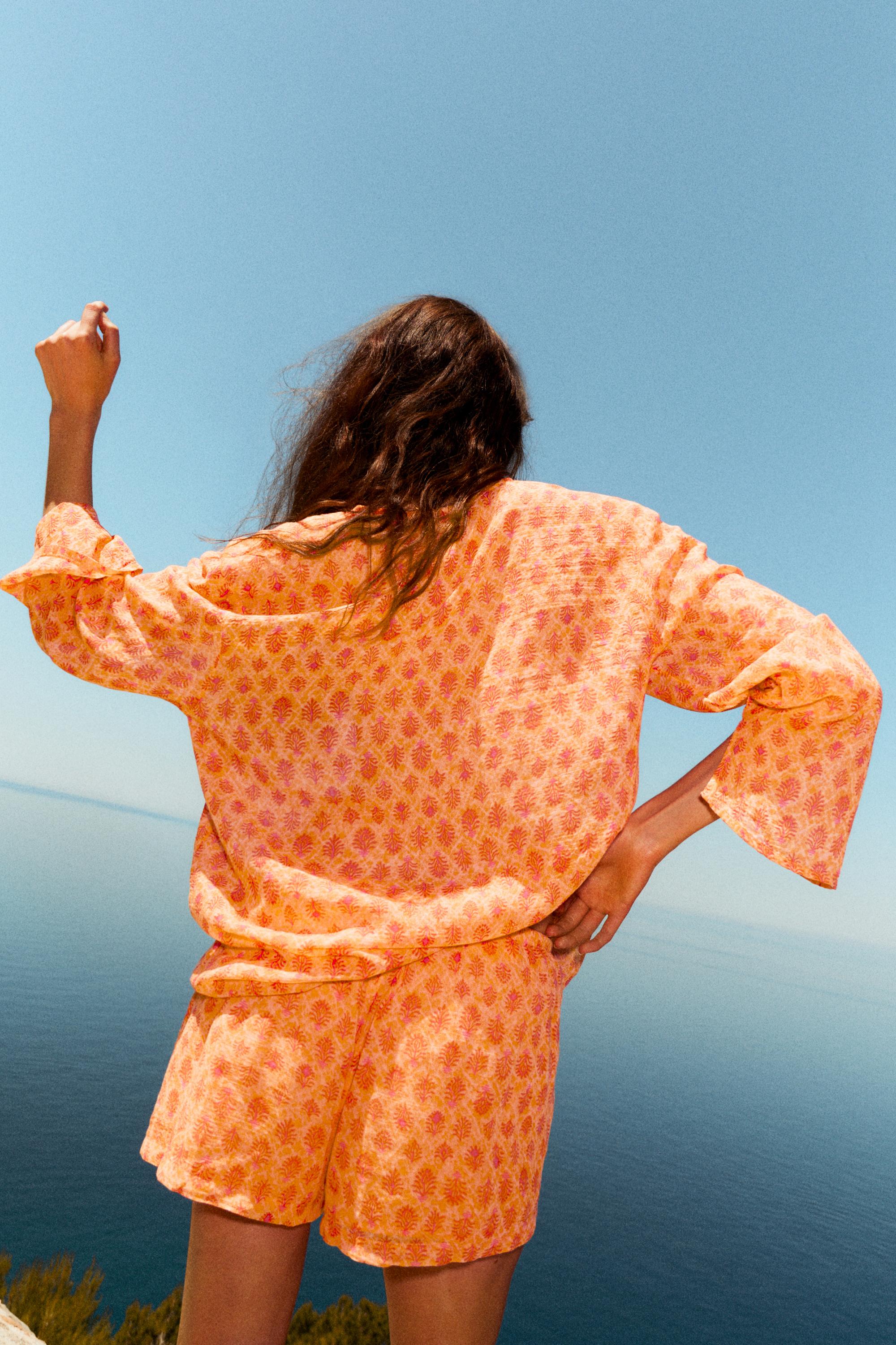 Printed flowing shirt — Orange