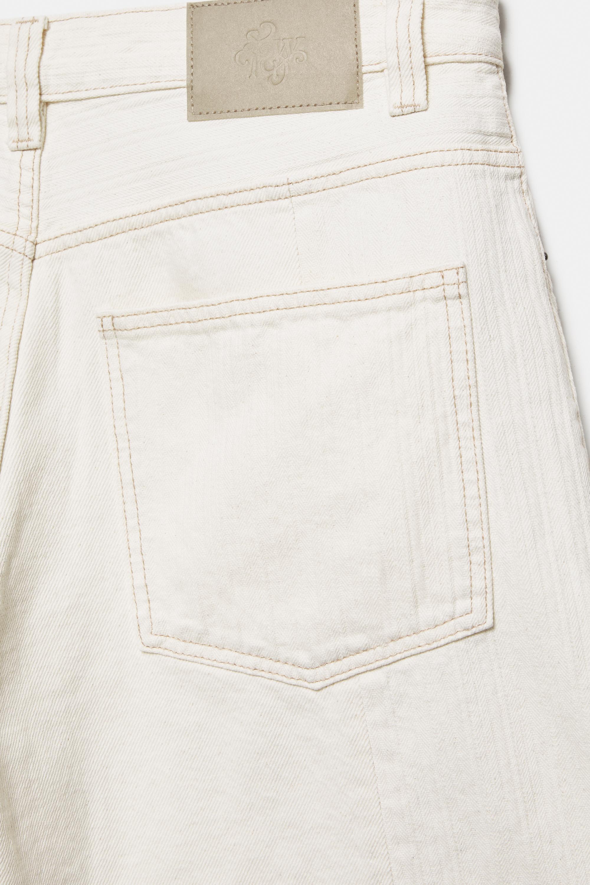 Baggy relaxed denim Bermuda shorts — White