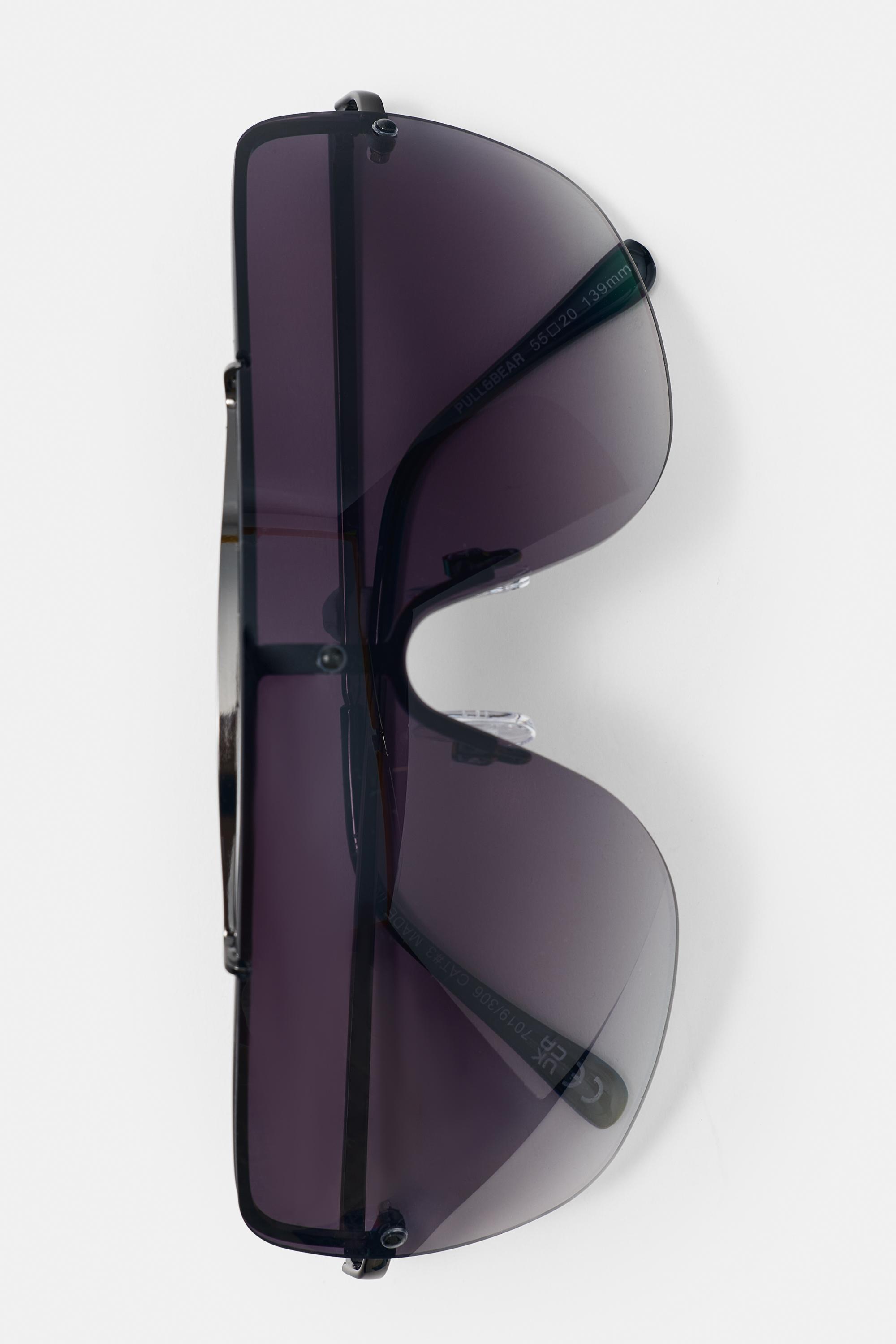Shield sunglasses — Black