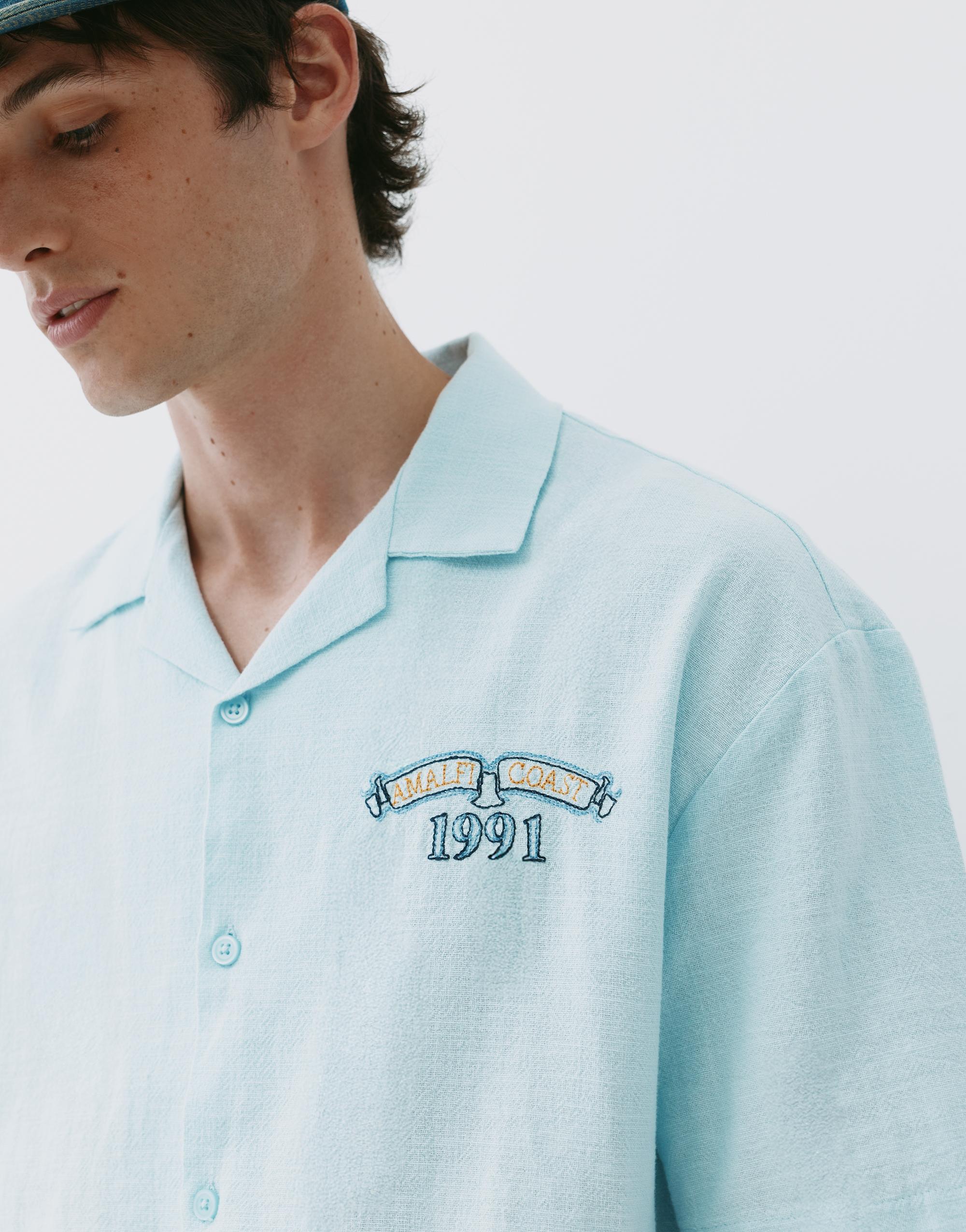Short sleeve embroidered shirt — Pale blue