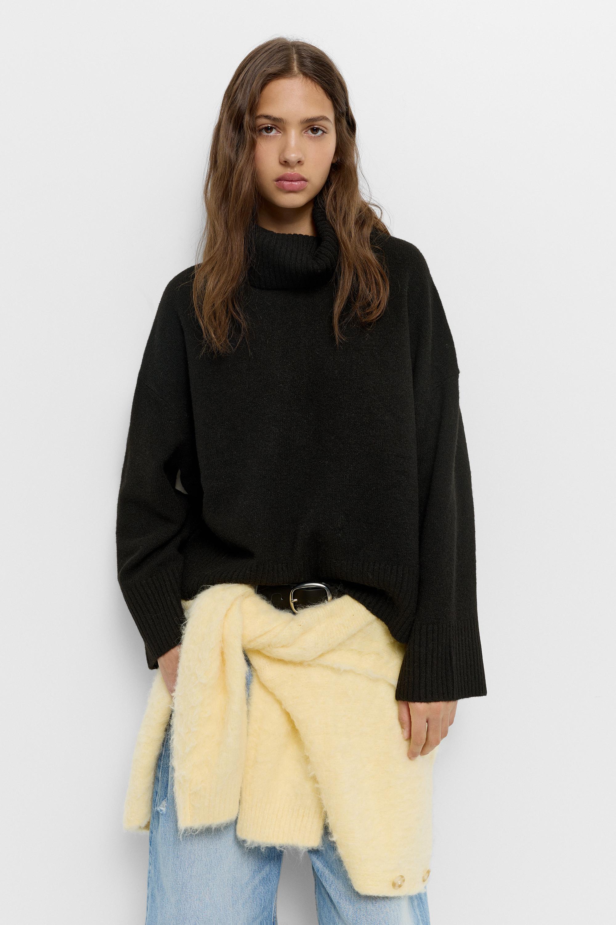 Pull Col Montant En Maille Douce - Pull&Bear - Modalova