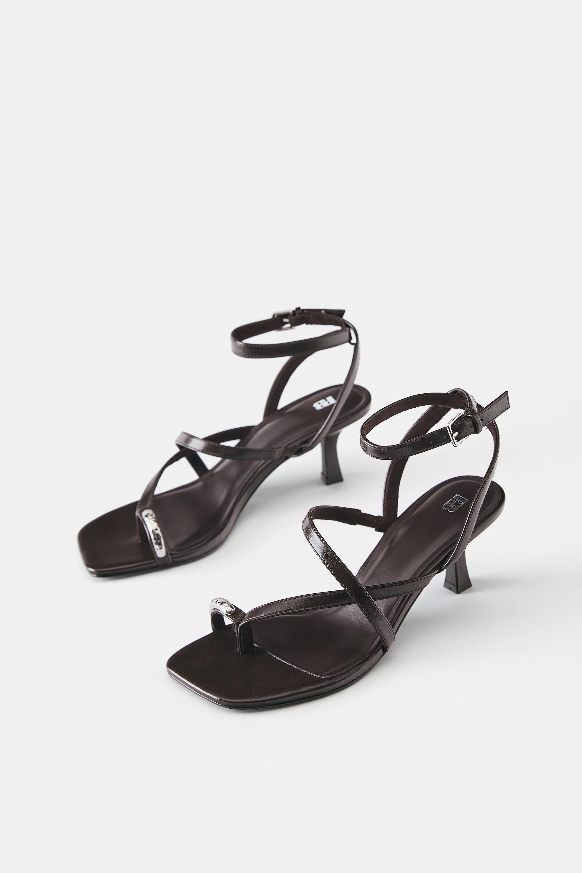 Heeled sandals with strap detail — Brown