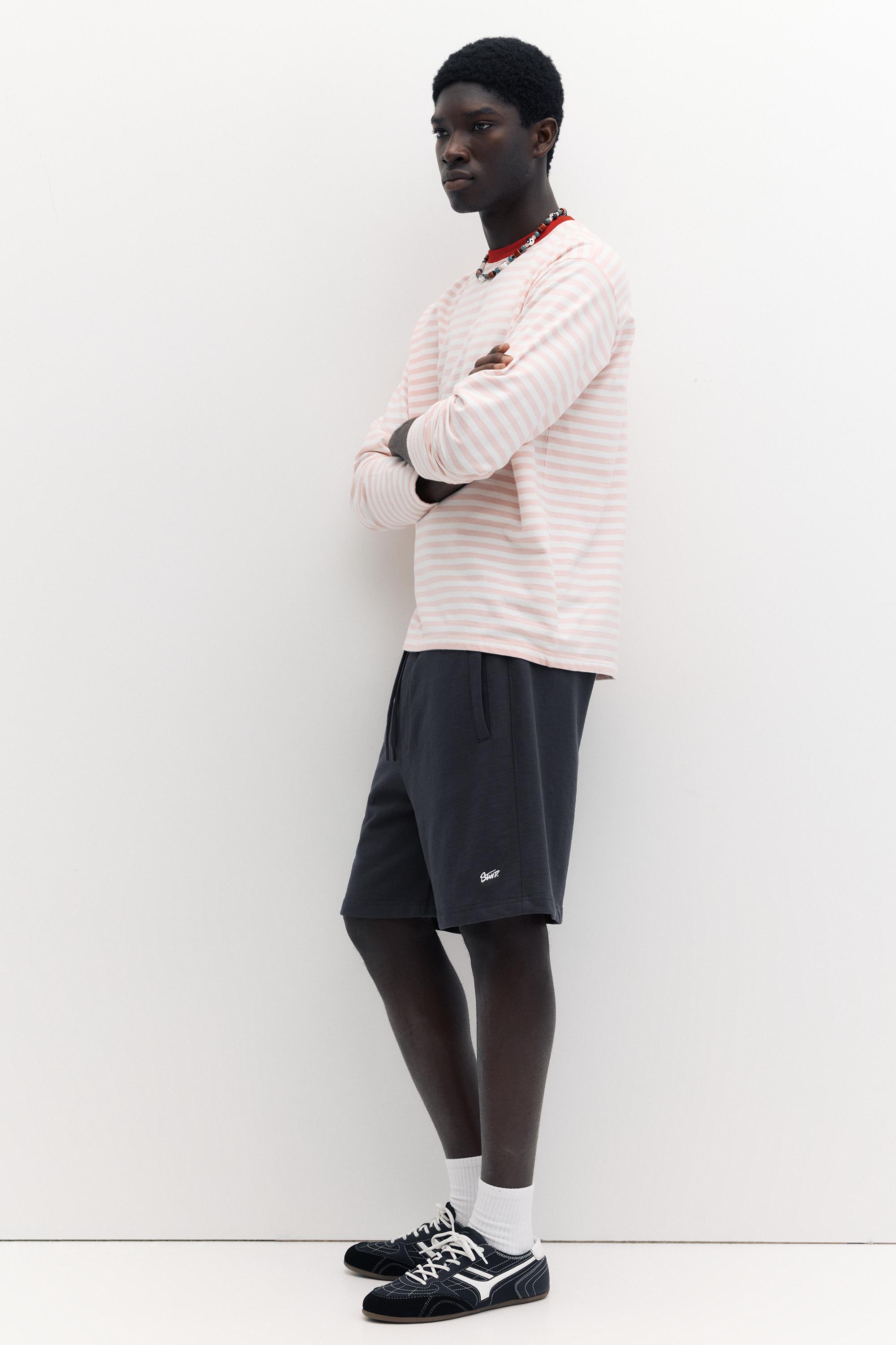 Logolu jogger bermuda şort - Görsel 14