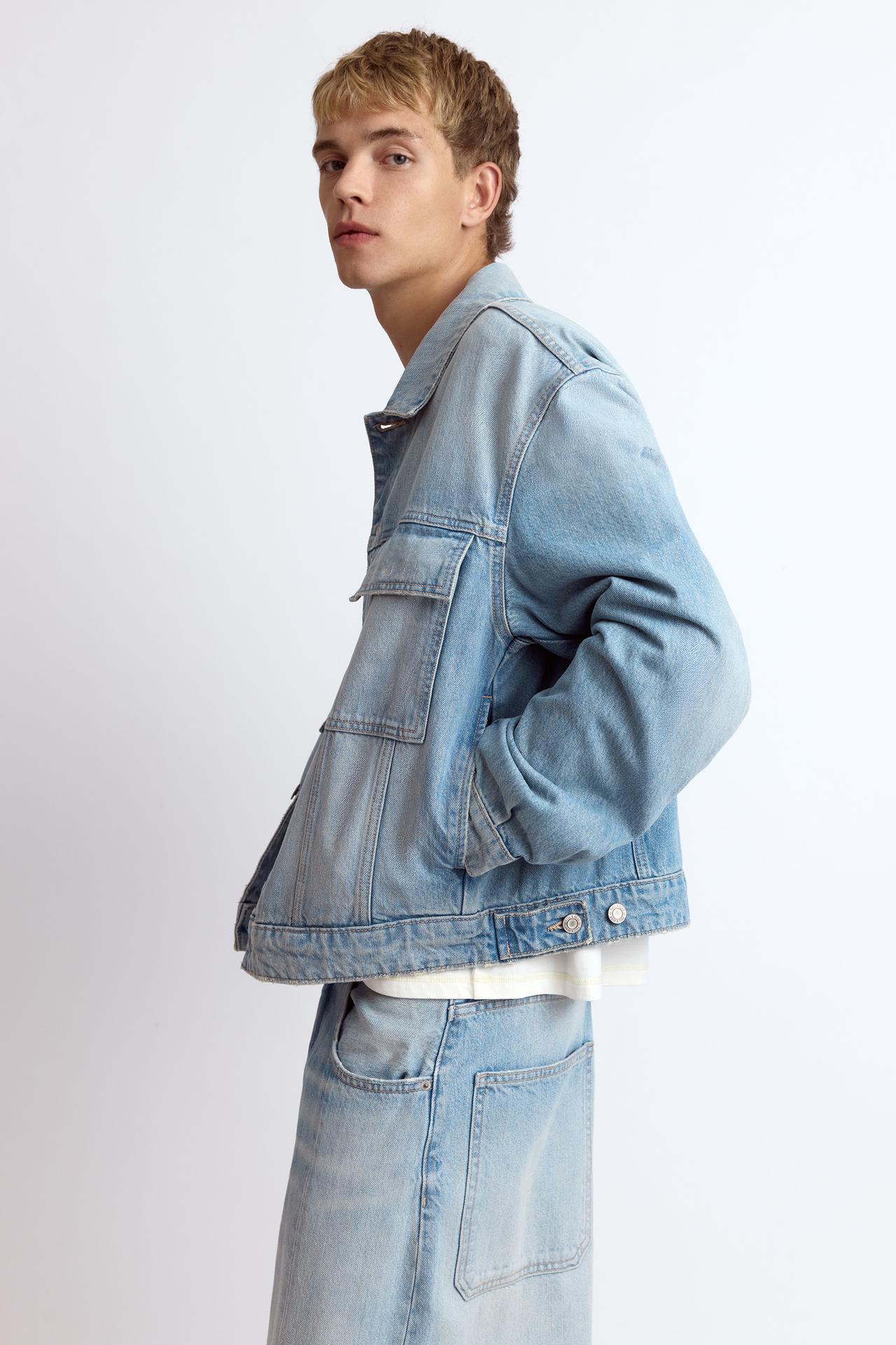 Trucker denim jacket — Pale indigo