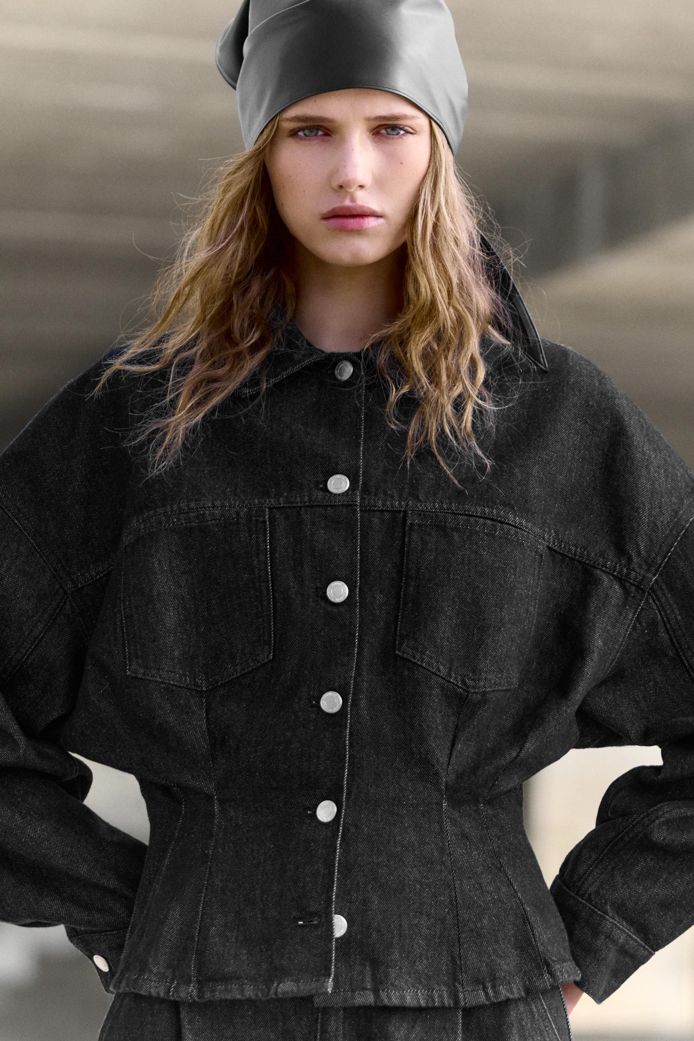 Fitted denim shirt with pleats — Black
