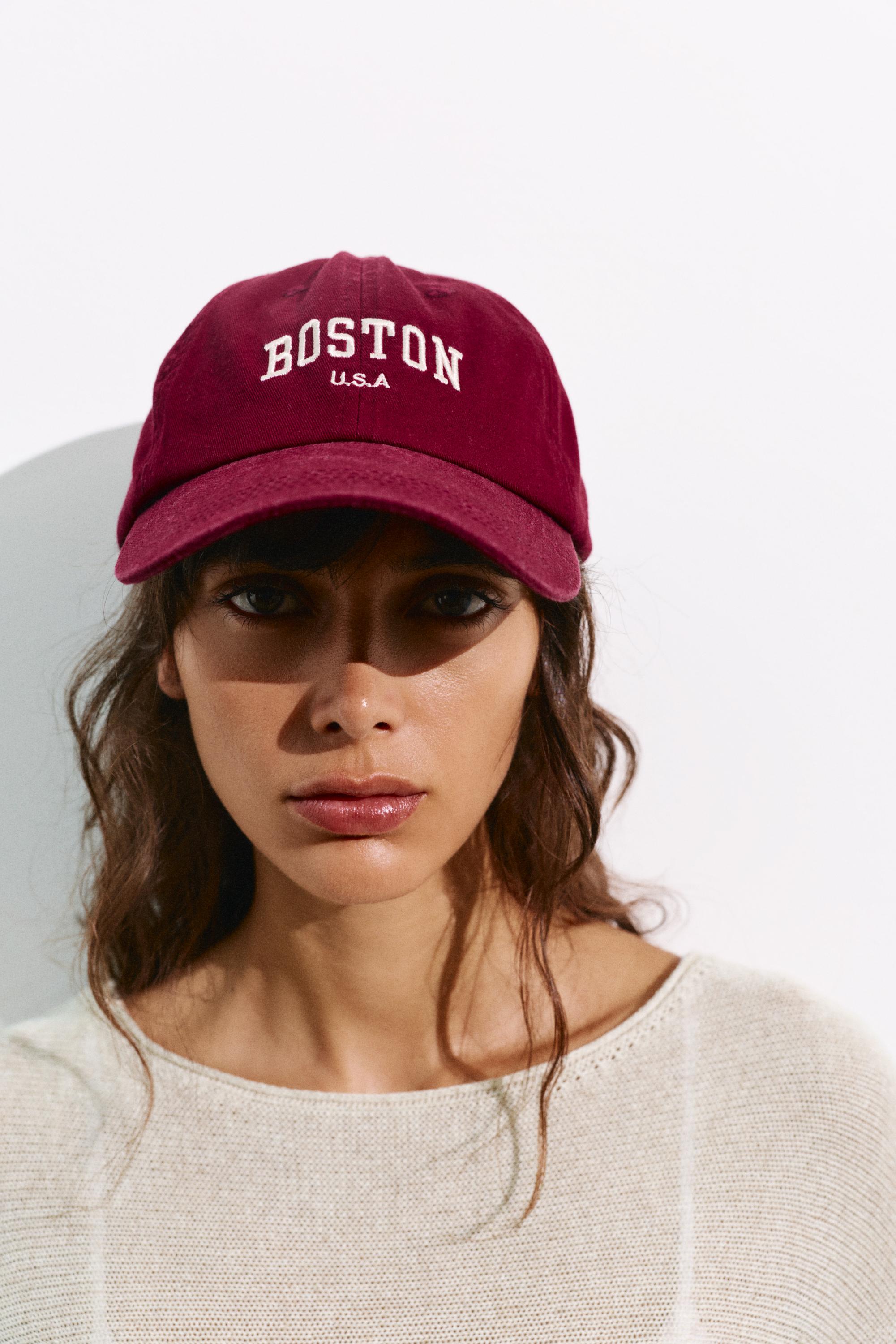 Boston embroidered cap — Maroon