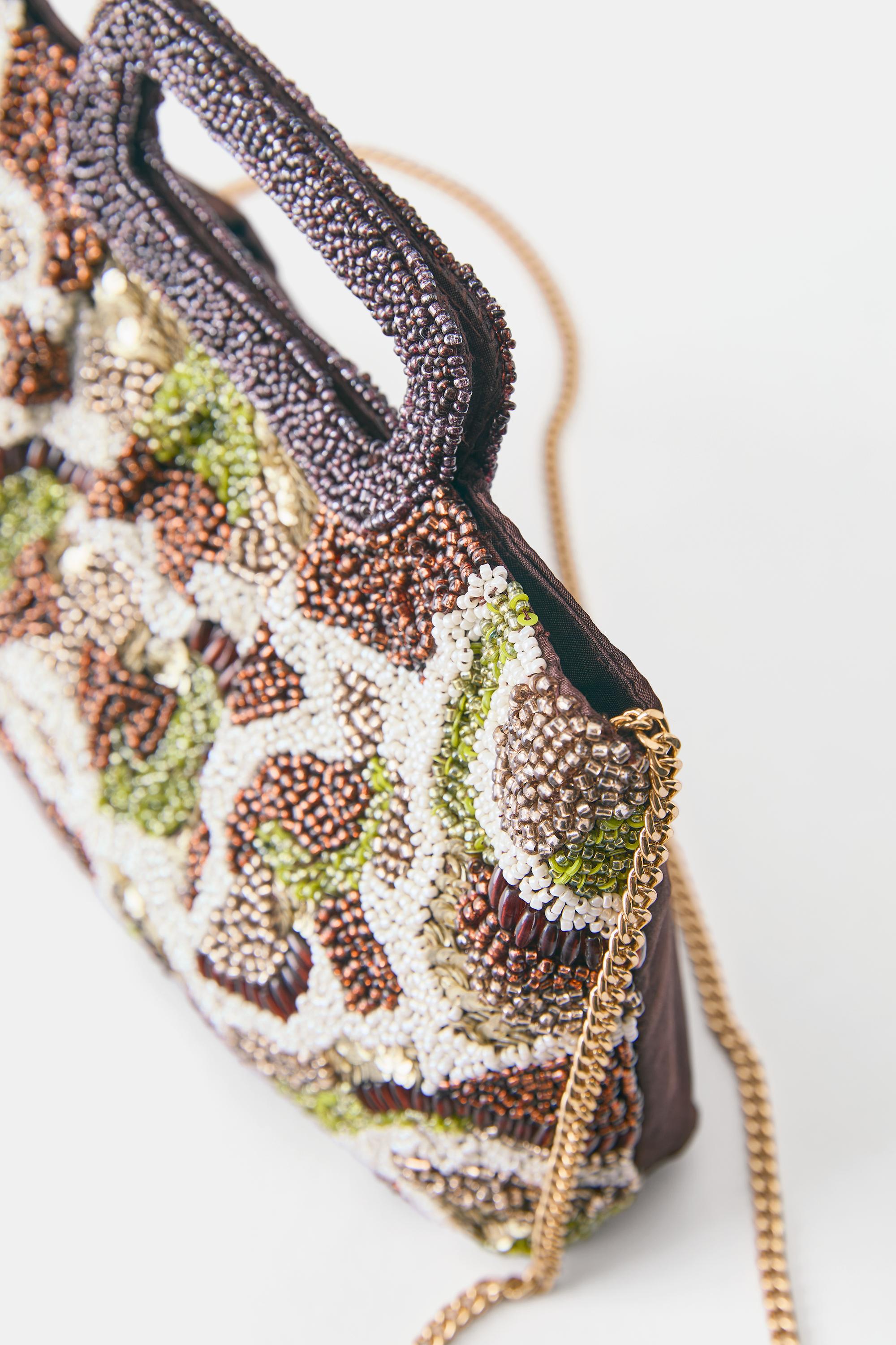 Beaded clutch bag — Brown