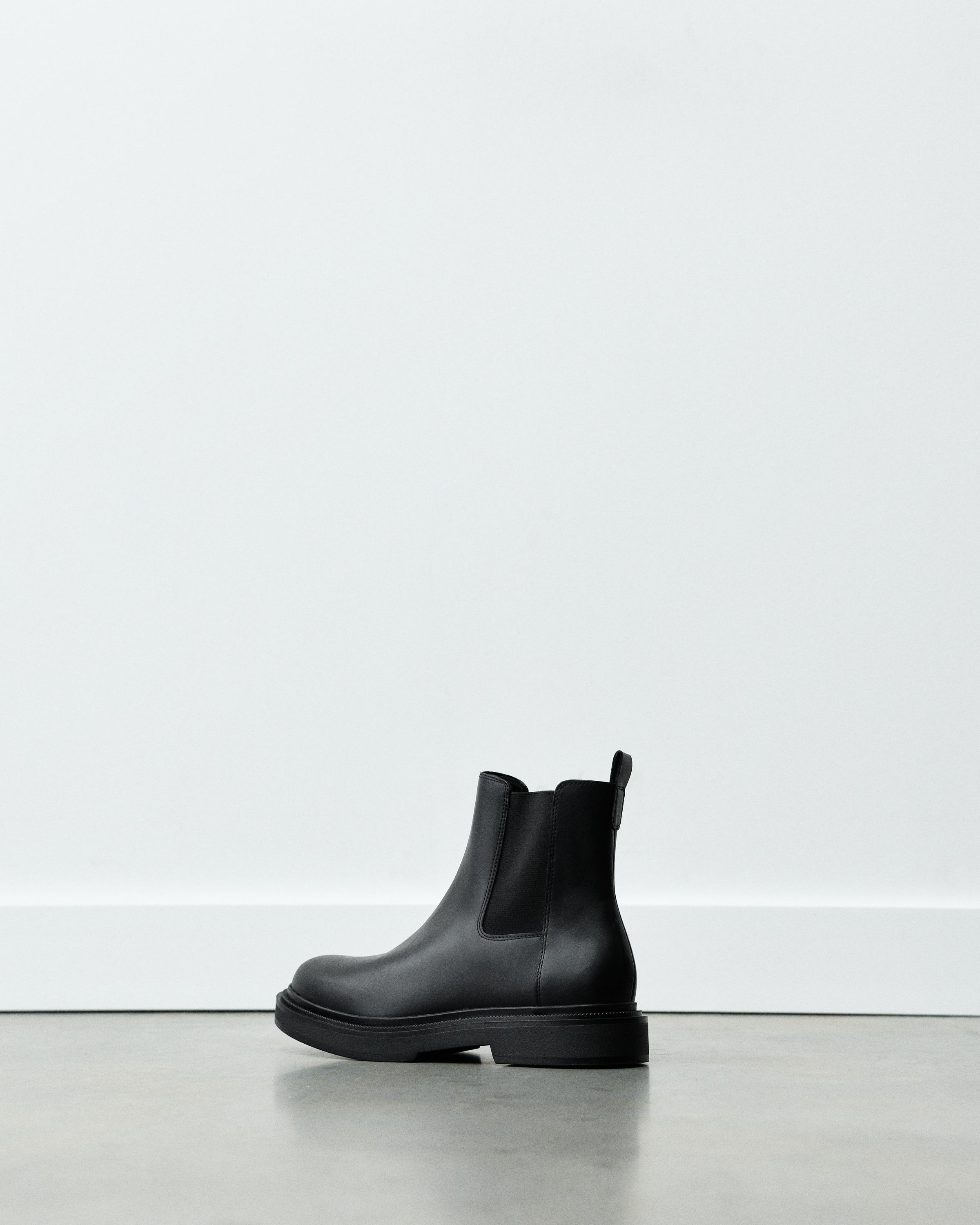 Chelsea ankle boots — Black