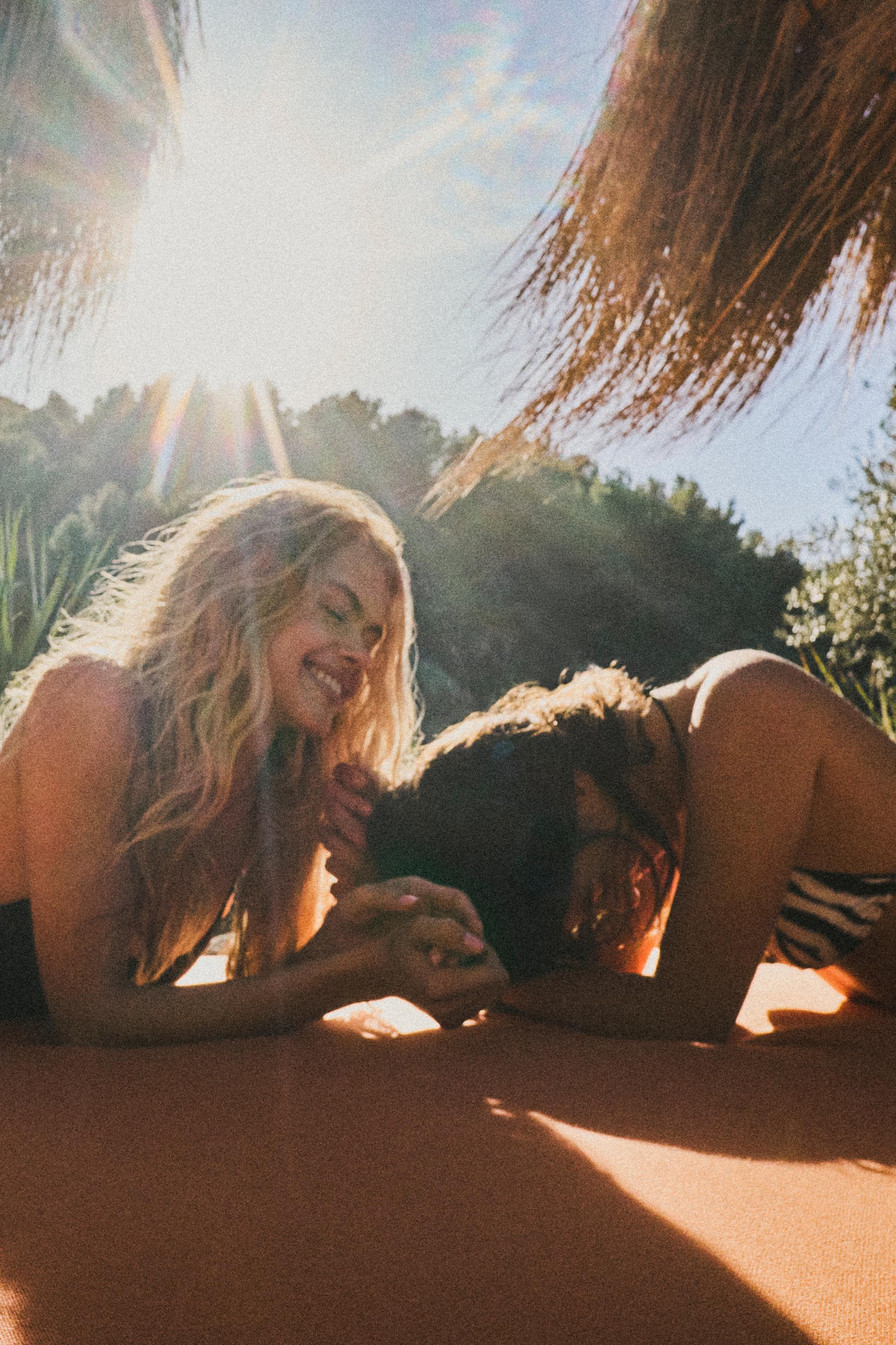 Basic strappy swimsuit — Black