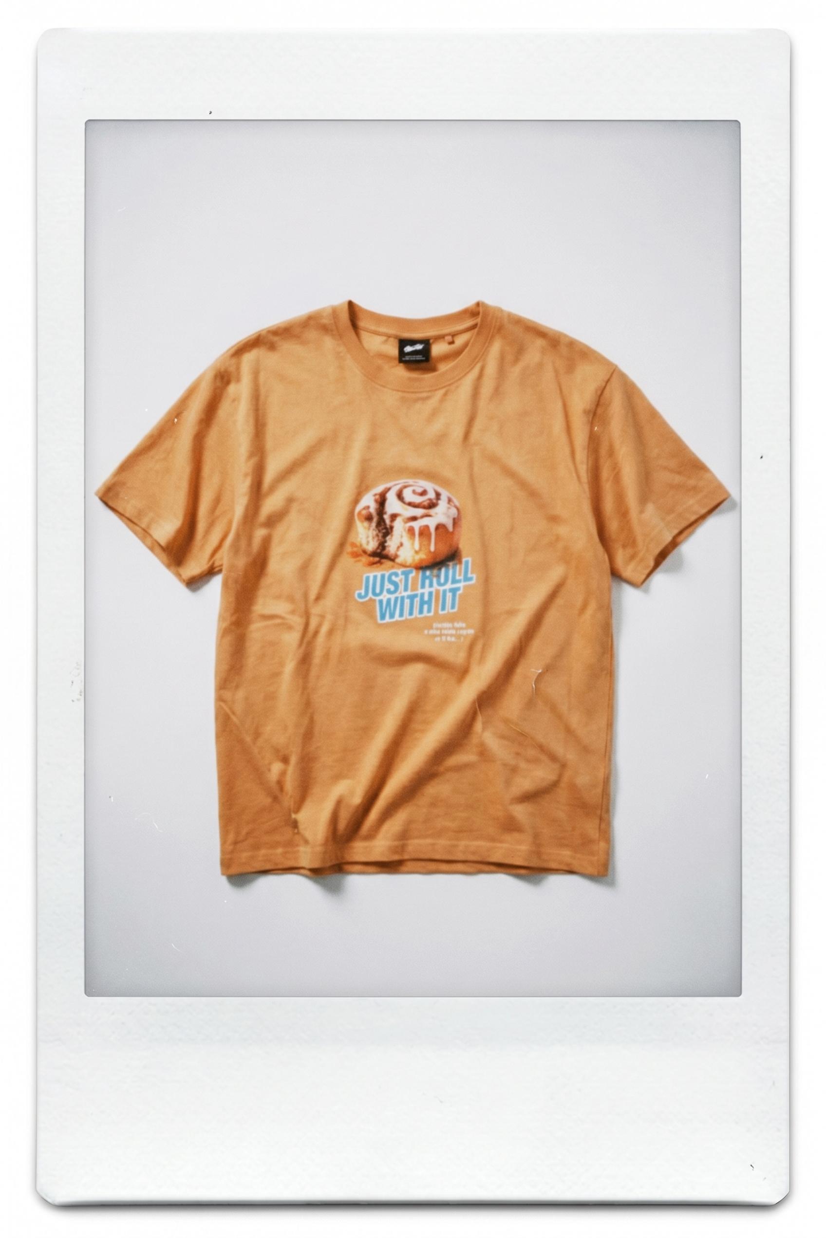 STWD cinnamon roll graphic T-shirt — Orange